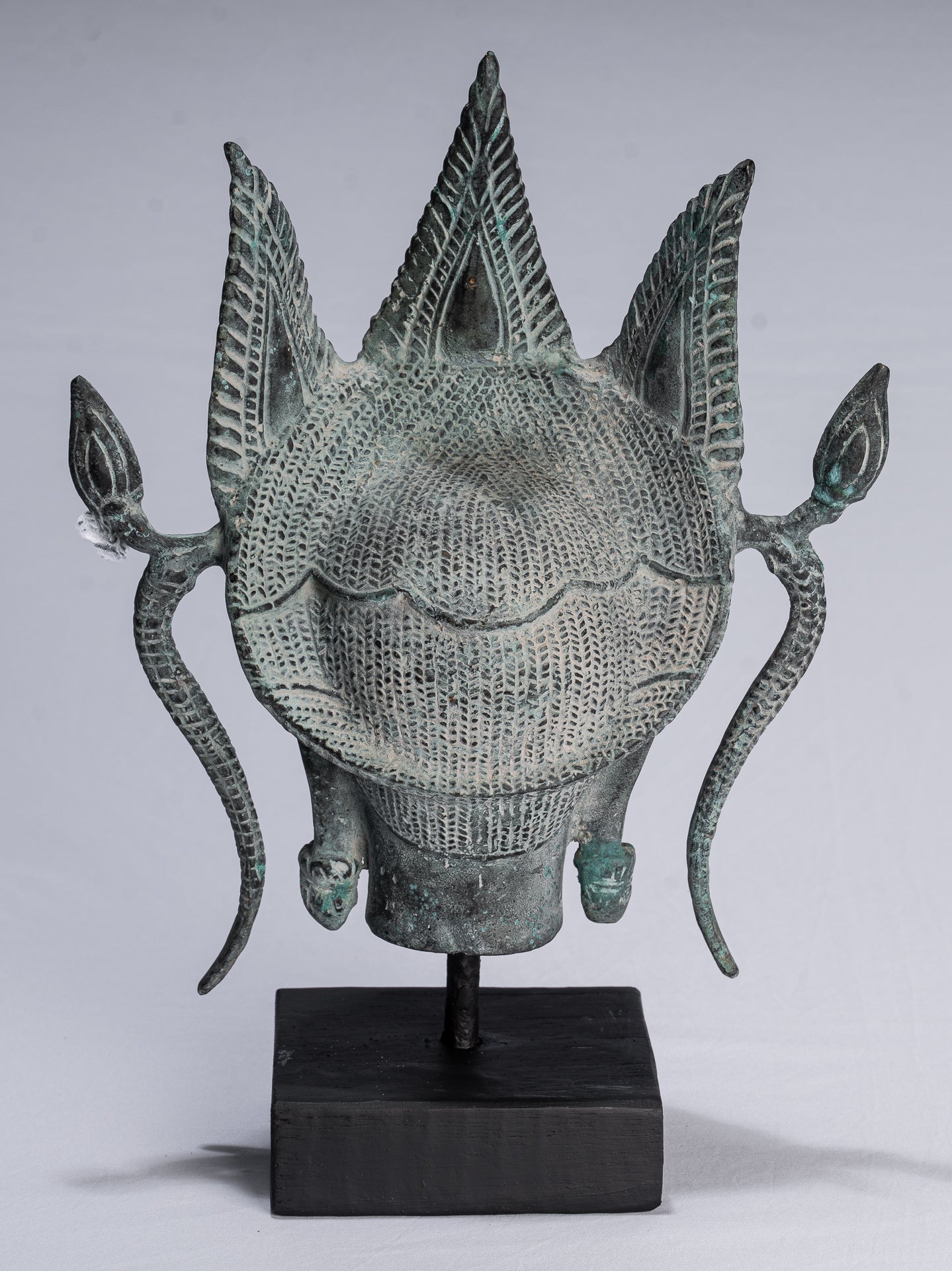 Apsara - Antique Khmer Style Bronzo Angkor Wat Apsara o Angel Statue - 35cm/14 "