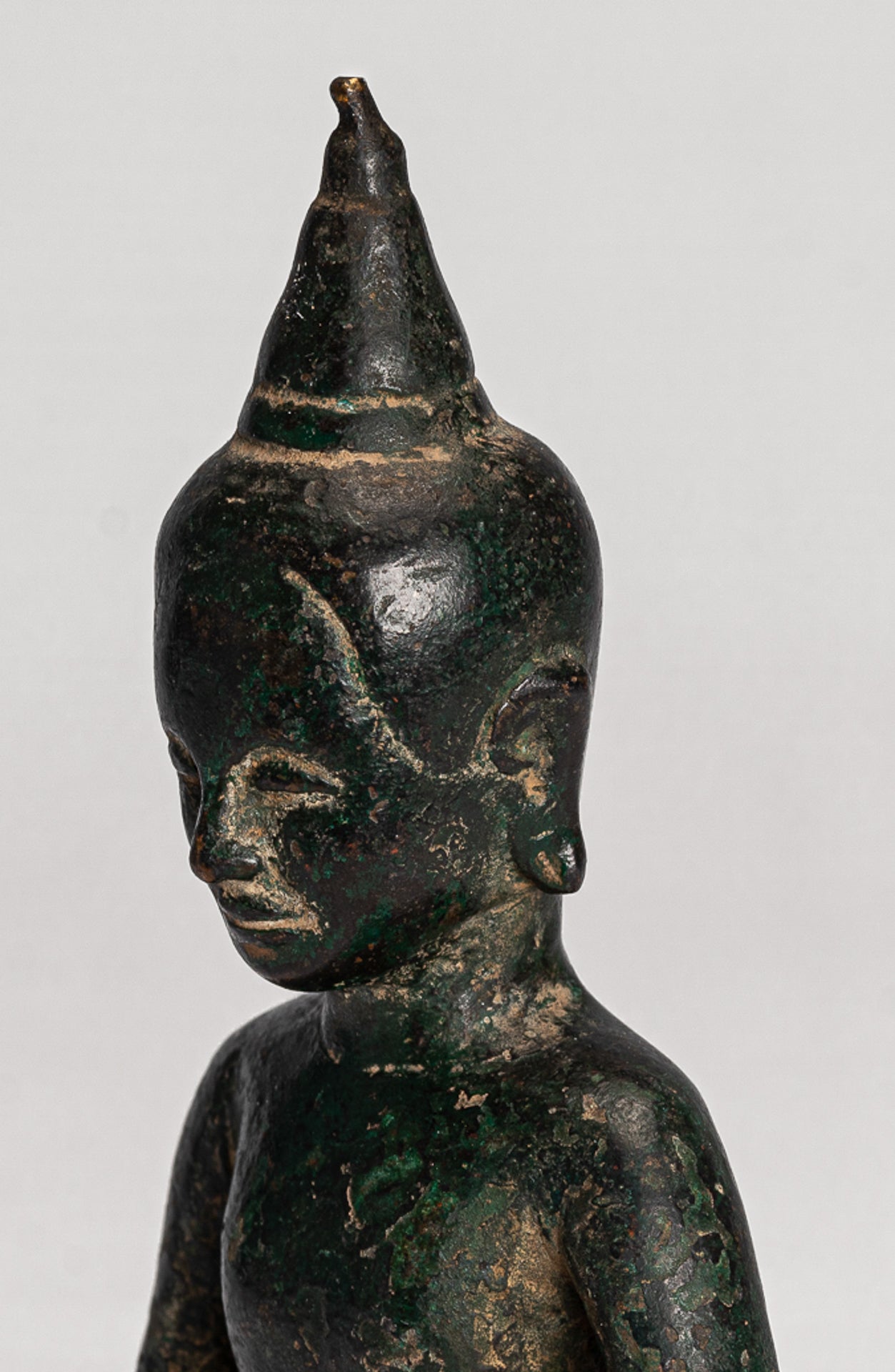 Buddha Statue - Antique Khmer Style Bronze Meditation Phnom Da Buddha Statue - 15cm/6"