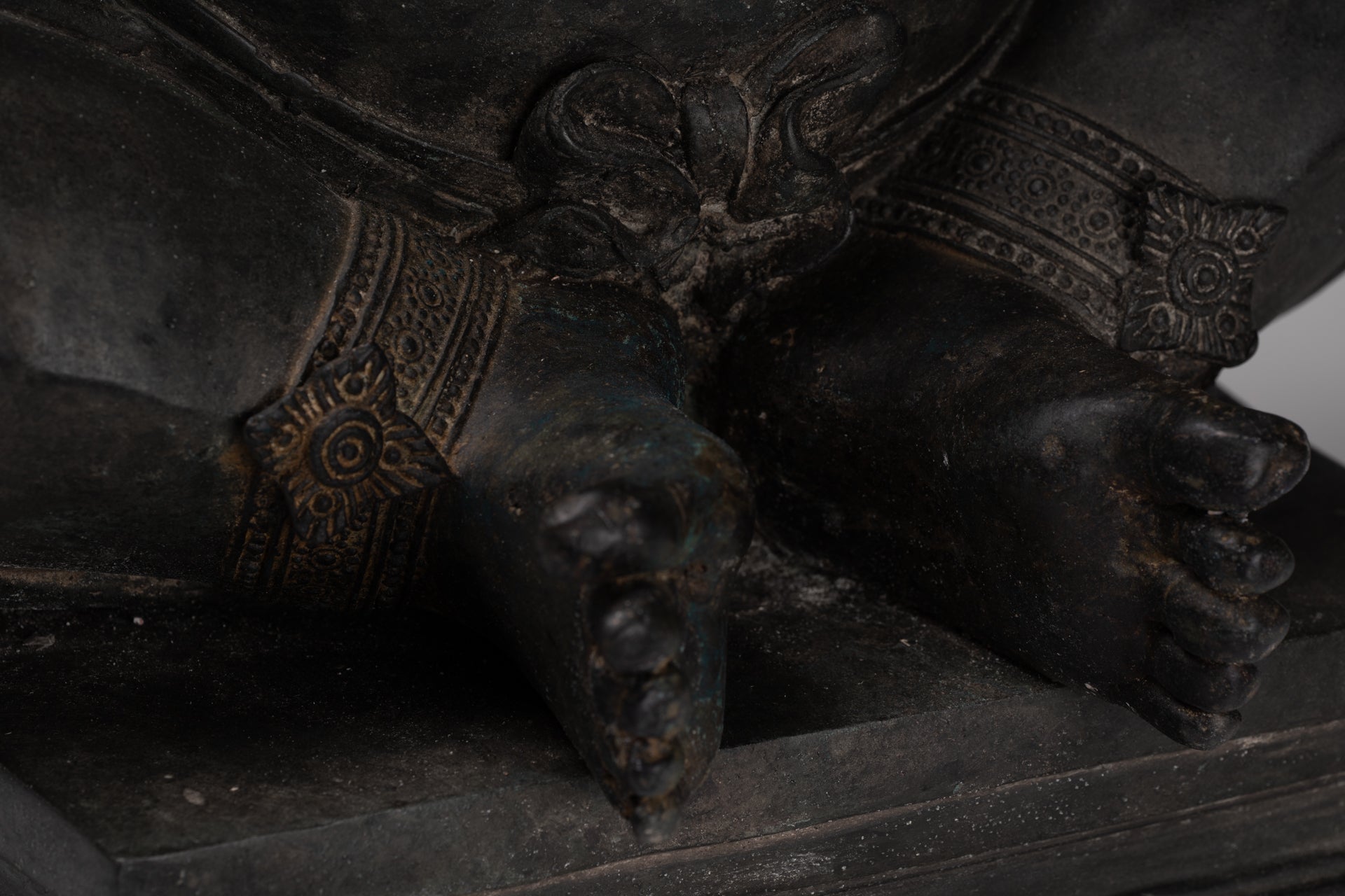 Ganesha Statue - Antique Thai Style Bronze Seated 4-Arm Ganesha Statue - 55cm/22"