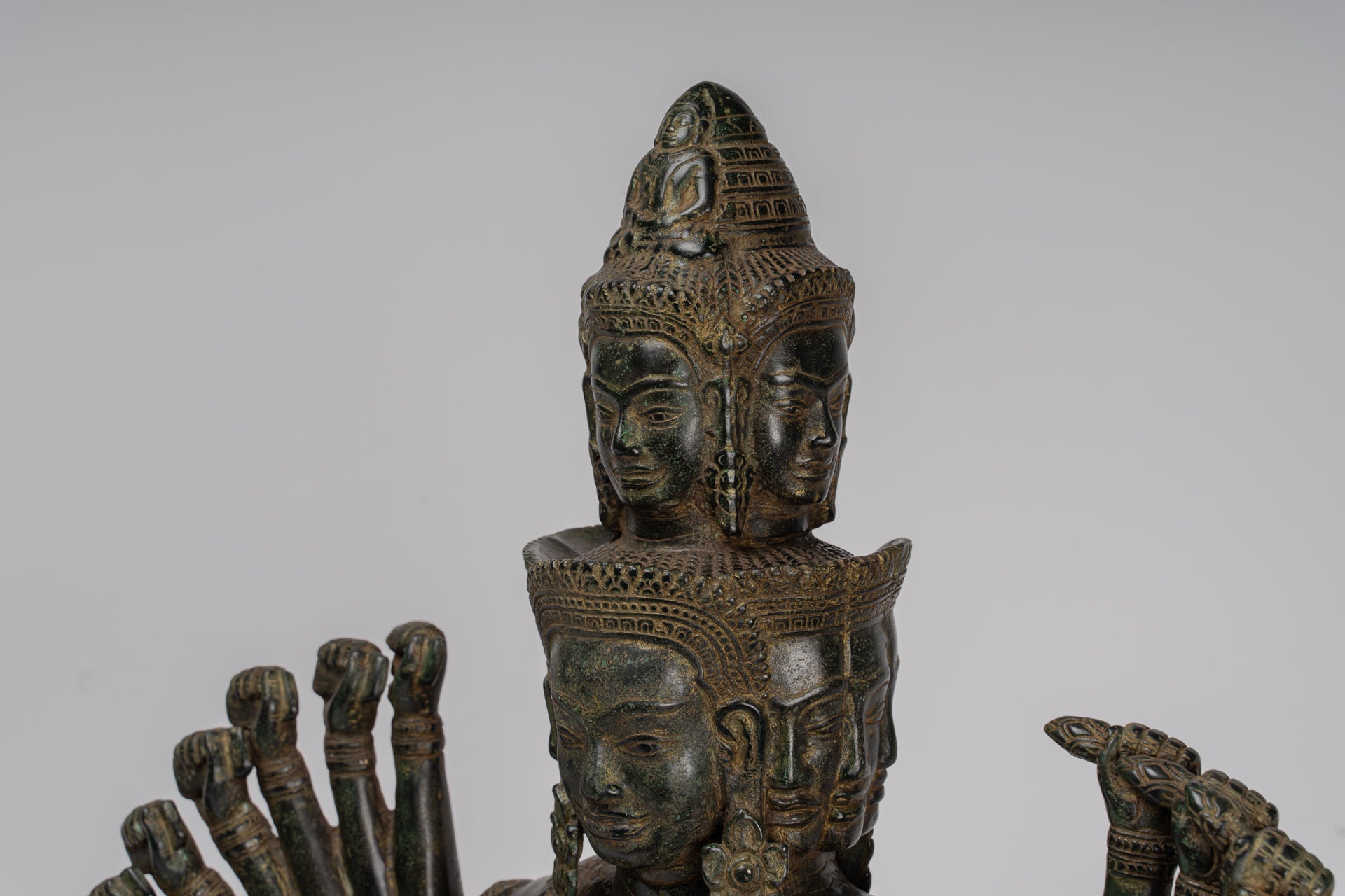 Antique Khmer in stile Khmer seduto Borhisattva Avalokiteshvara Statua - 53cm/21 "