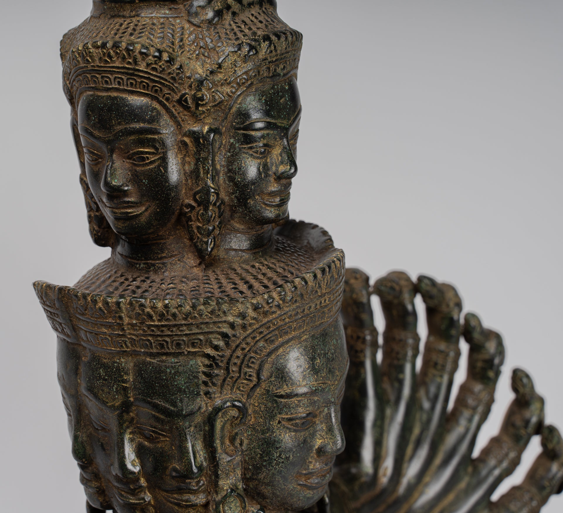 Antique Khmer in stile Khmer seduto Borhisattva Avalokiteshvara Statua - 53cm/21 "