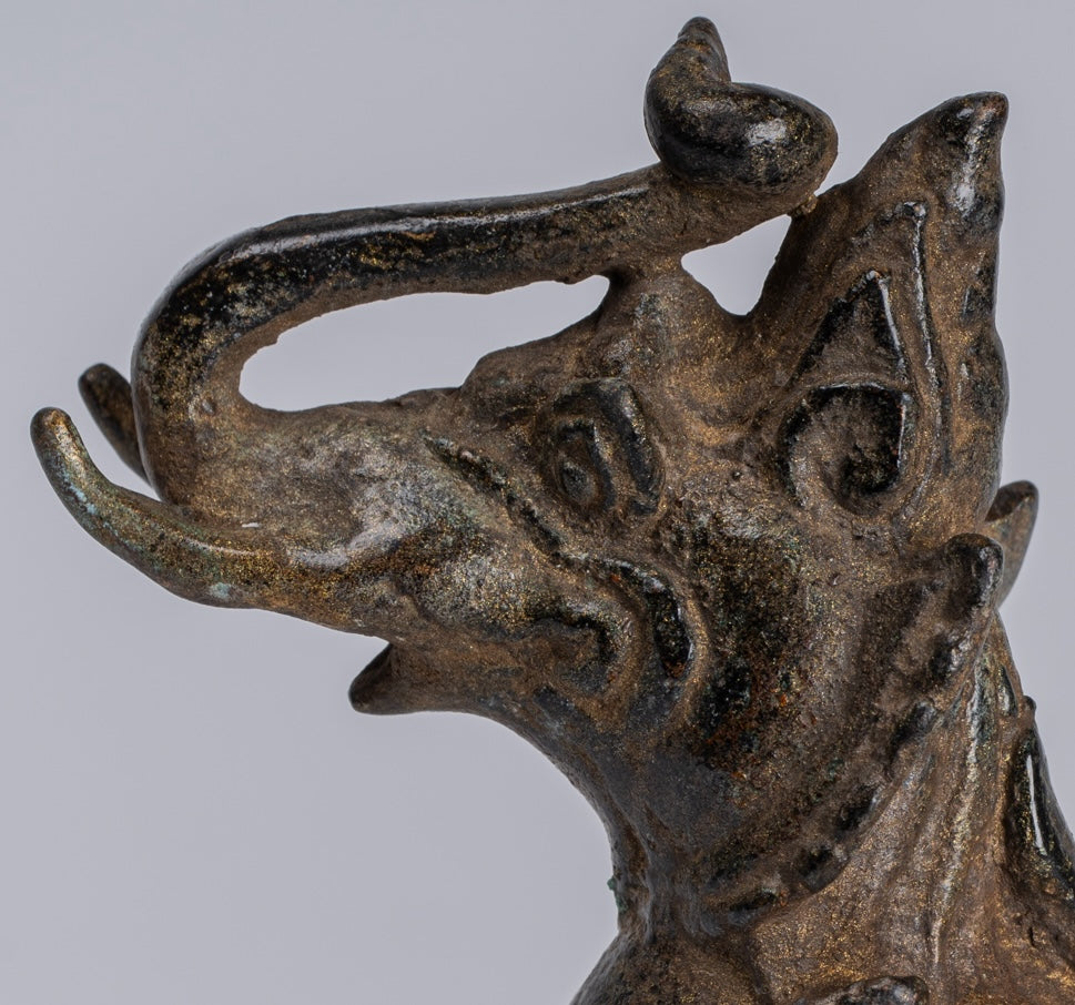 Bronzo di bronzo bronico antico Bronzo in piedi Chinthe Guardian Temple Lion - 11,5 cm/5 "