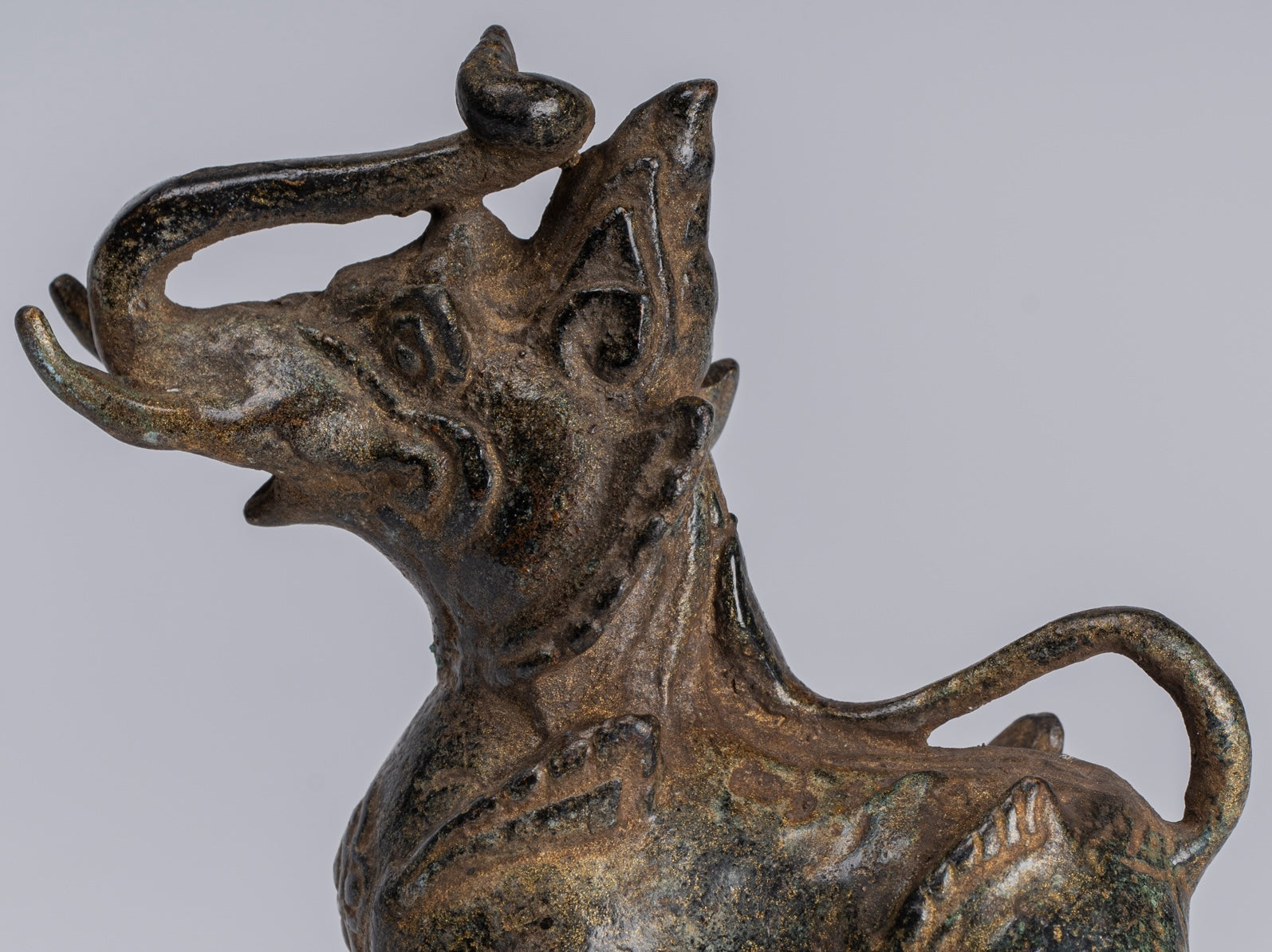 Bronzo di bronzo bronico antico Bronzo in piedi Chinthe Guardian Temple Lion - 11,5 cm/5 "