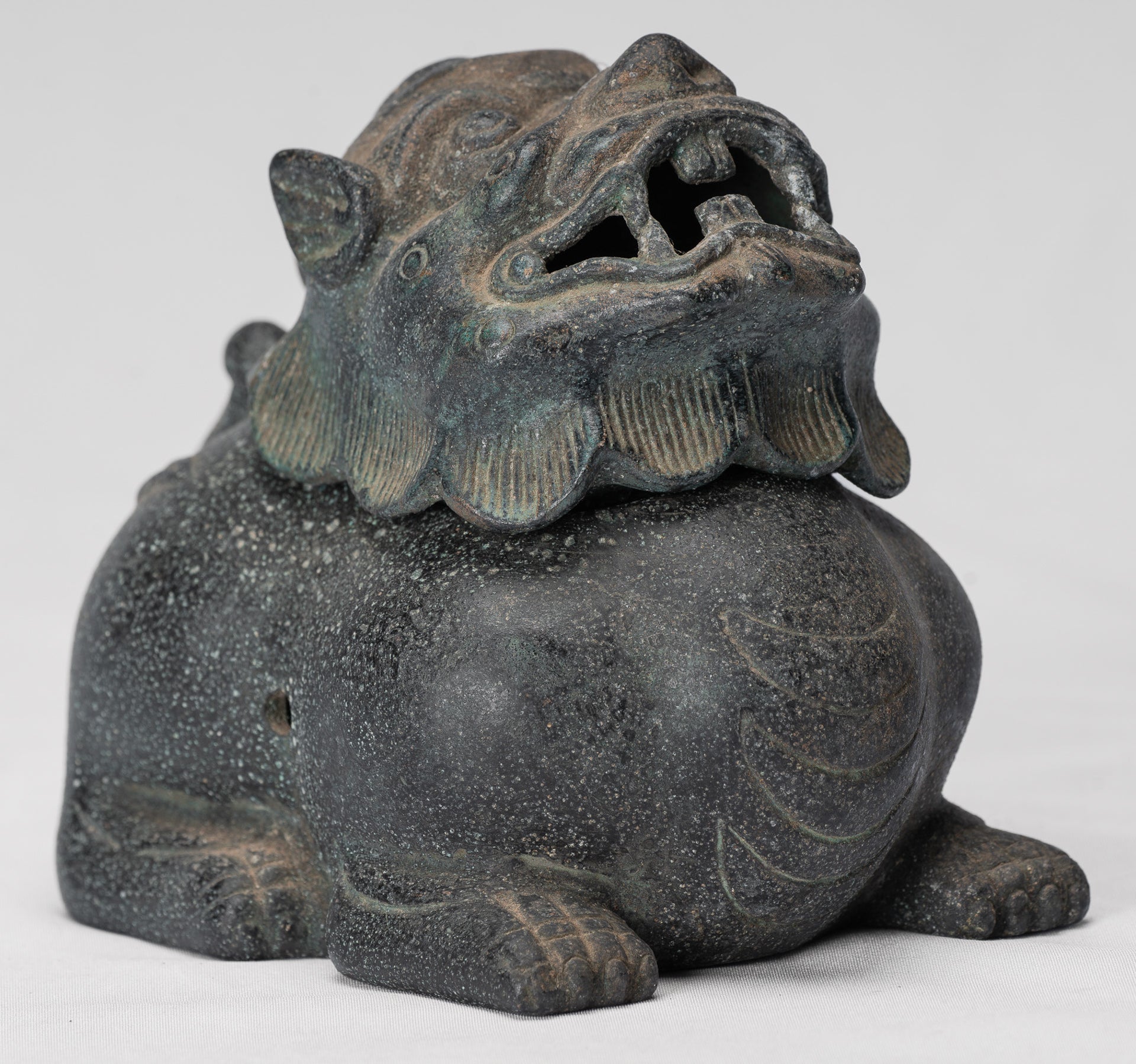 Encensoir dragon en deux pièces en bronze de style chinois antique ou brûleur d'encens et porte-bâton d'encens - 12 cm de haut