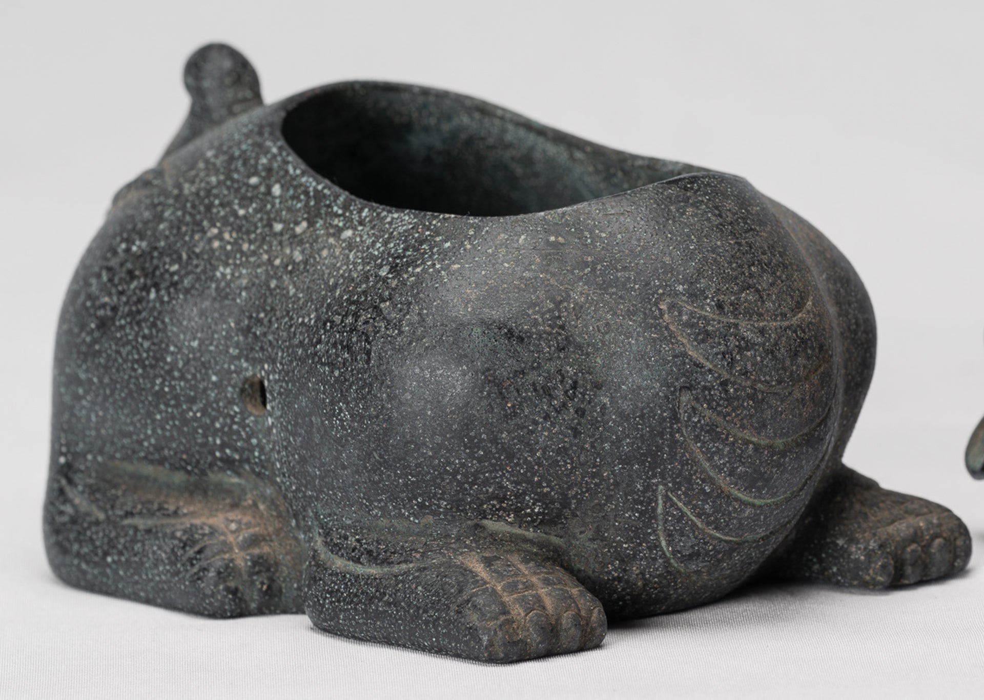 Encensoir dragon en deux pièces en bronze de style chinois antique ou brûleur d'encens et porte-bâton d'encens - 12 cm de haut