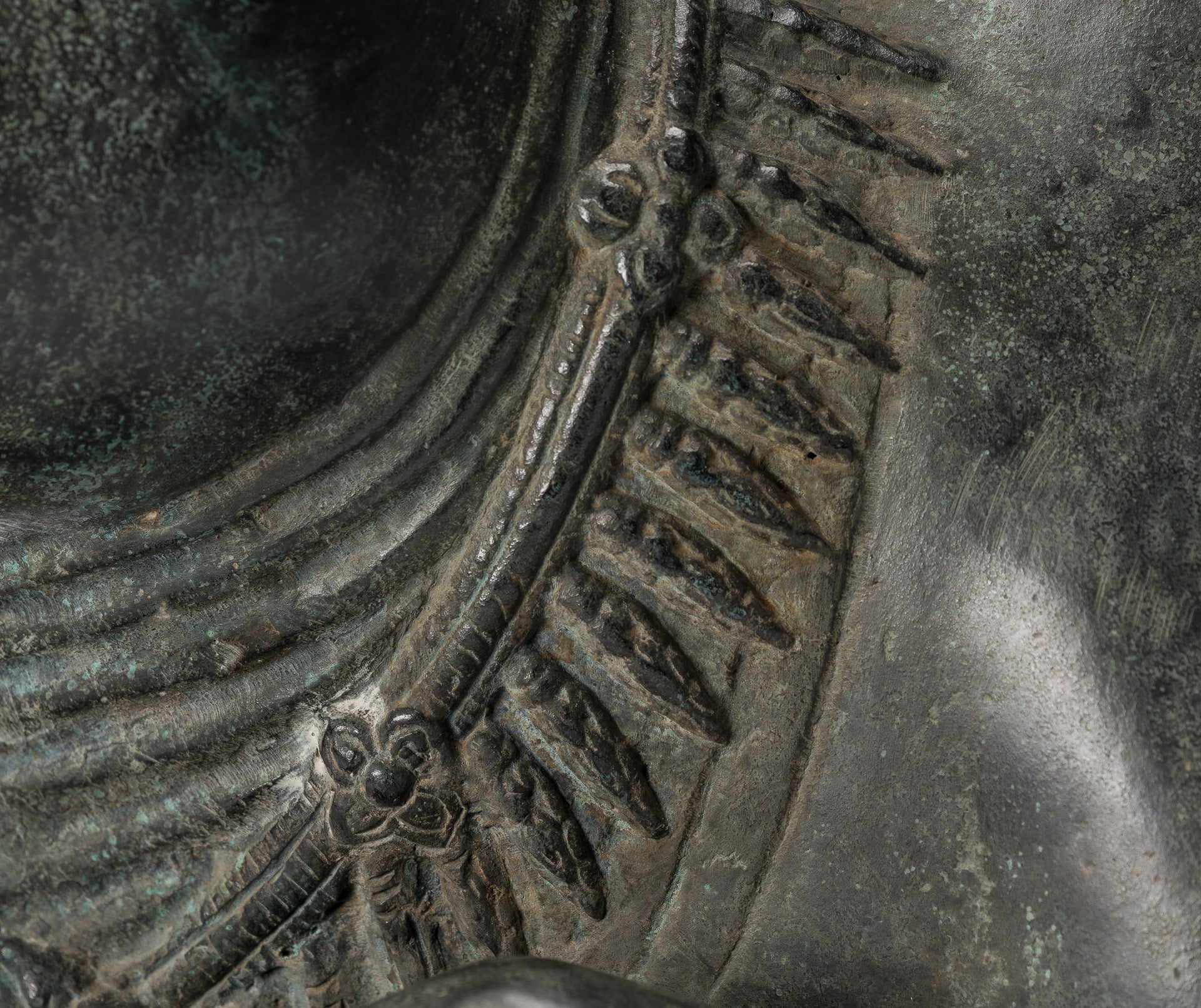 Statua Nandi in bronzo in stile Khmer antico - Monte di Shiva - 53 cm/21 "di lunghezza