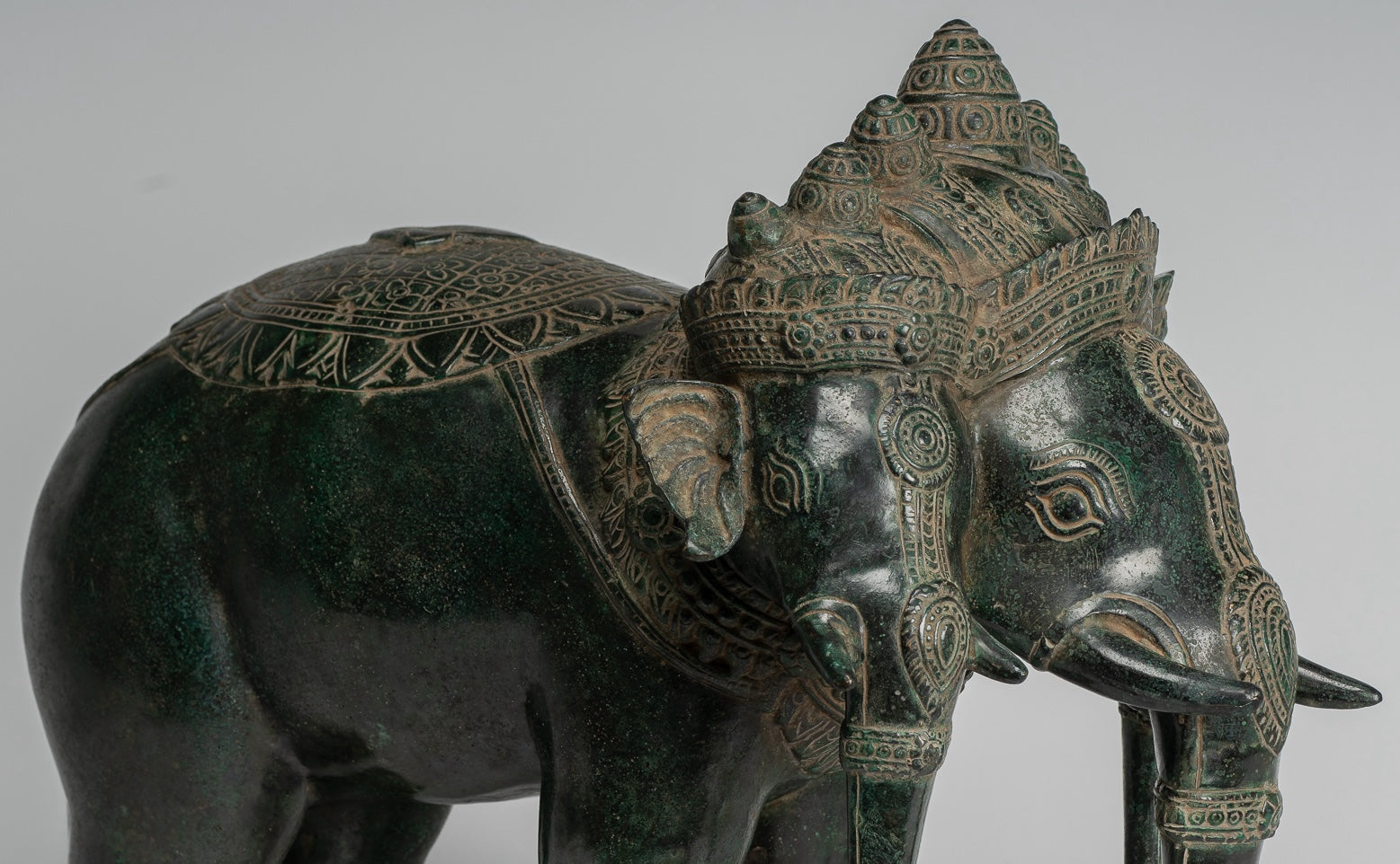 Estatua de Airavata o Elephant de Estilo Antiguo de Estilo JMER - 44cm/18 "de altura