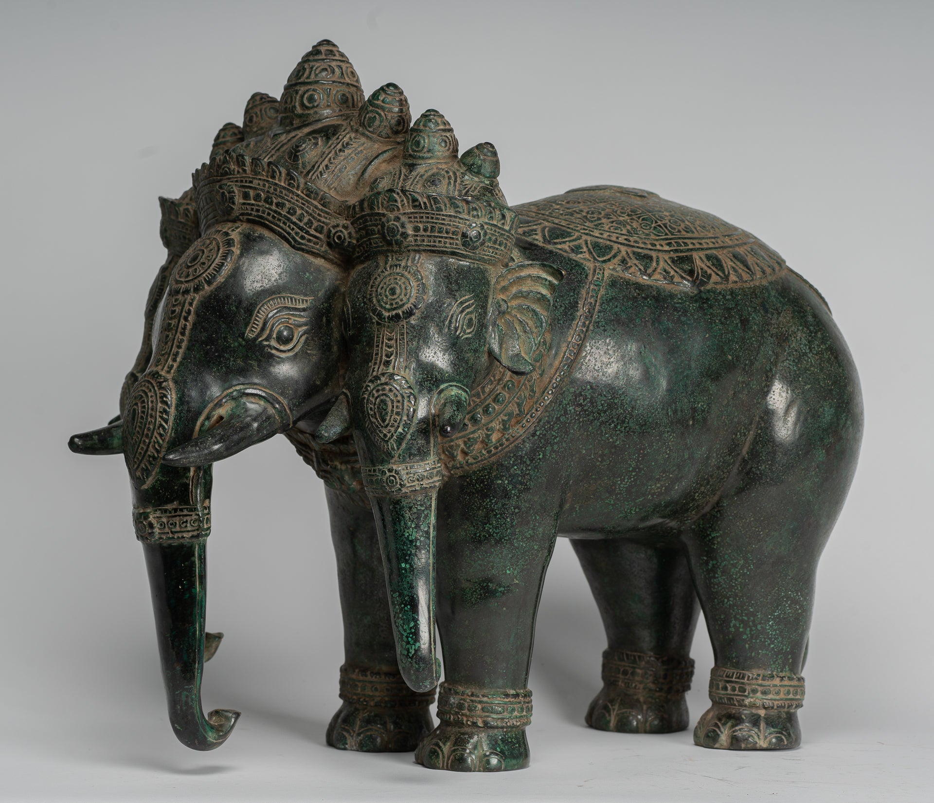 Estatua de Airavata o Elephant de Estilo Antiguo de Estilo JMER - 44cm/18 "de altura