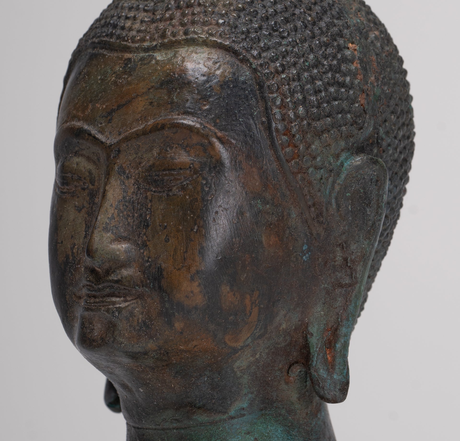 Buddha Head - Antique Thai Style Sukhothai Mounted Bronze Buddha Head - 22.5cm/9"