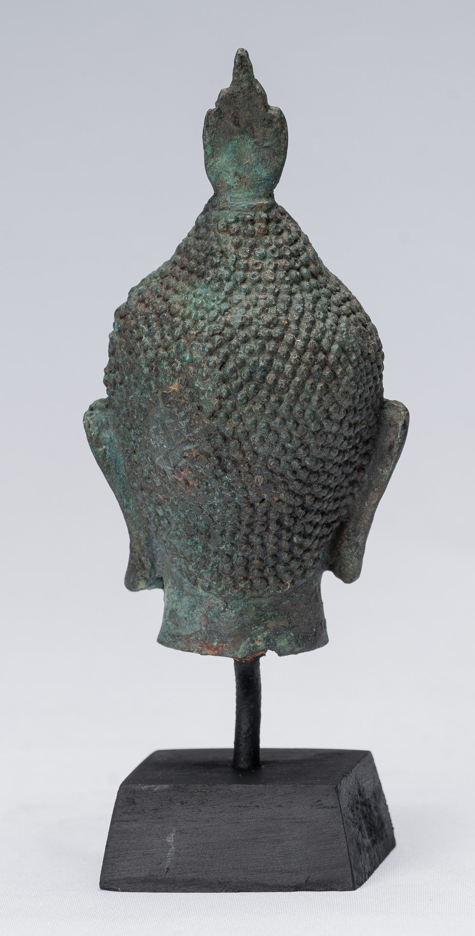 Buddha-Kopf – Bronze-Buddha-Kopf im antiken Thai-Stil, Sukhothai montiert – 17 cm.