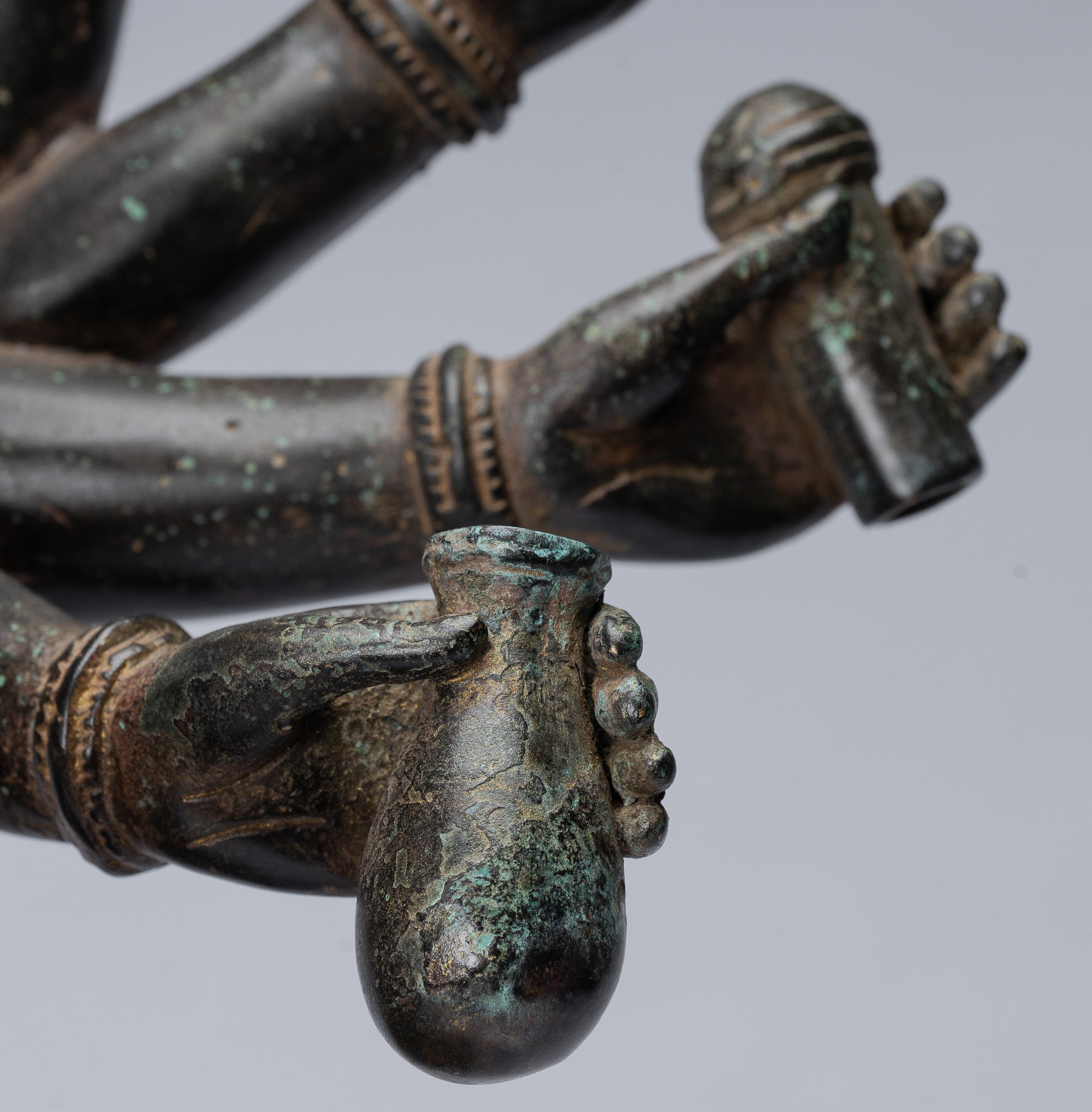 Antique Khmer Style Bronzo Angkor Wat Bodhisattva Avalokitesvara Statua - 69 cm/28 "