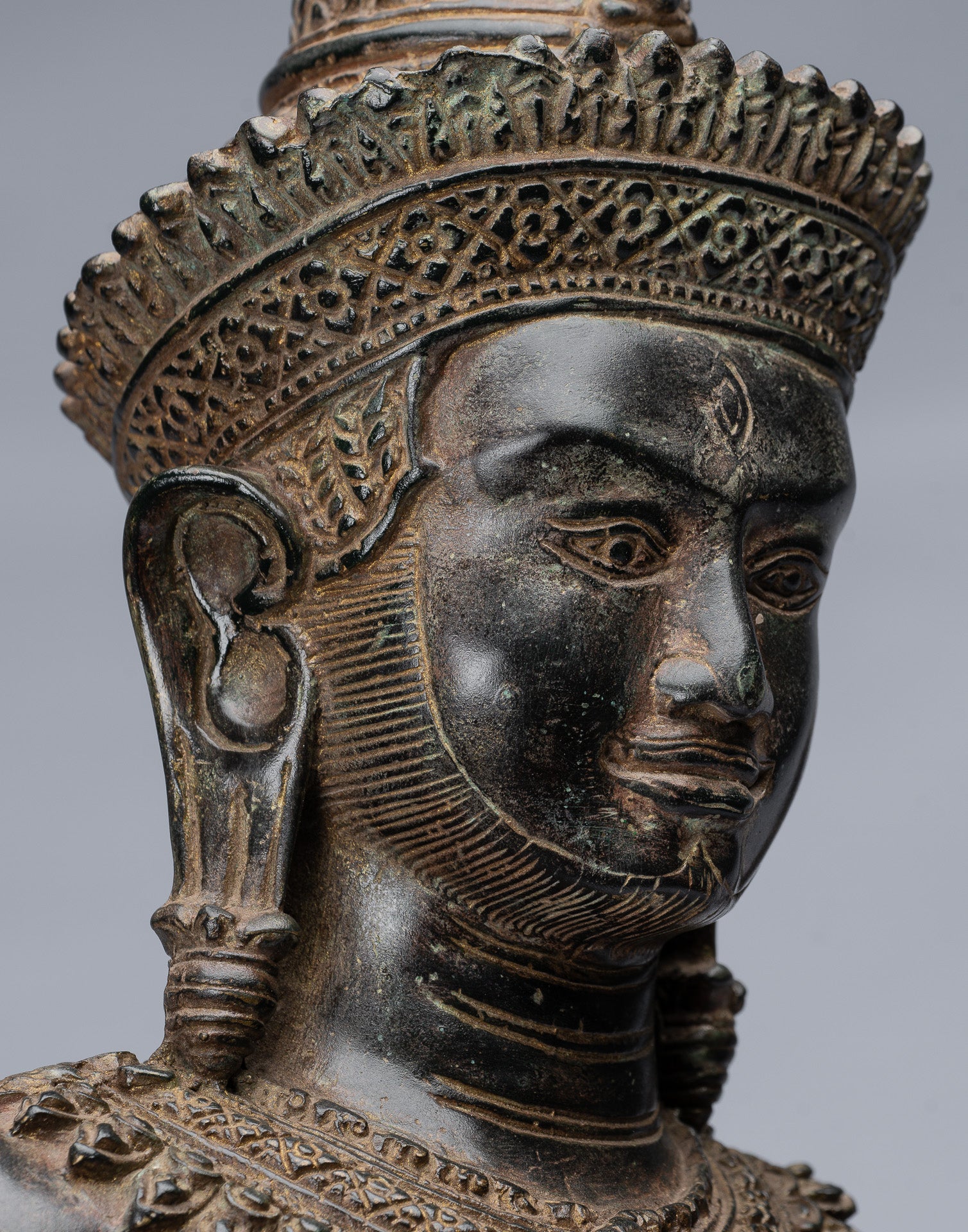 Antique Khmer Style Bronzo Angkor Wat Bodhisattva Avalokitesvara Statua - 69 cm/28 "