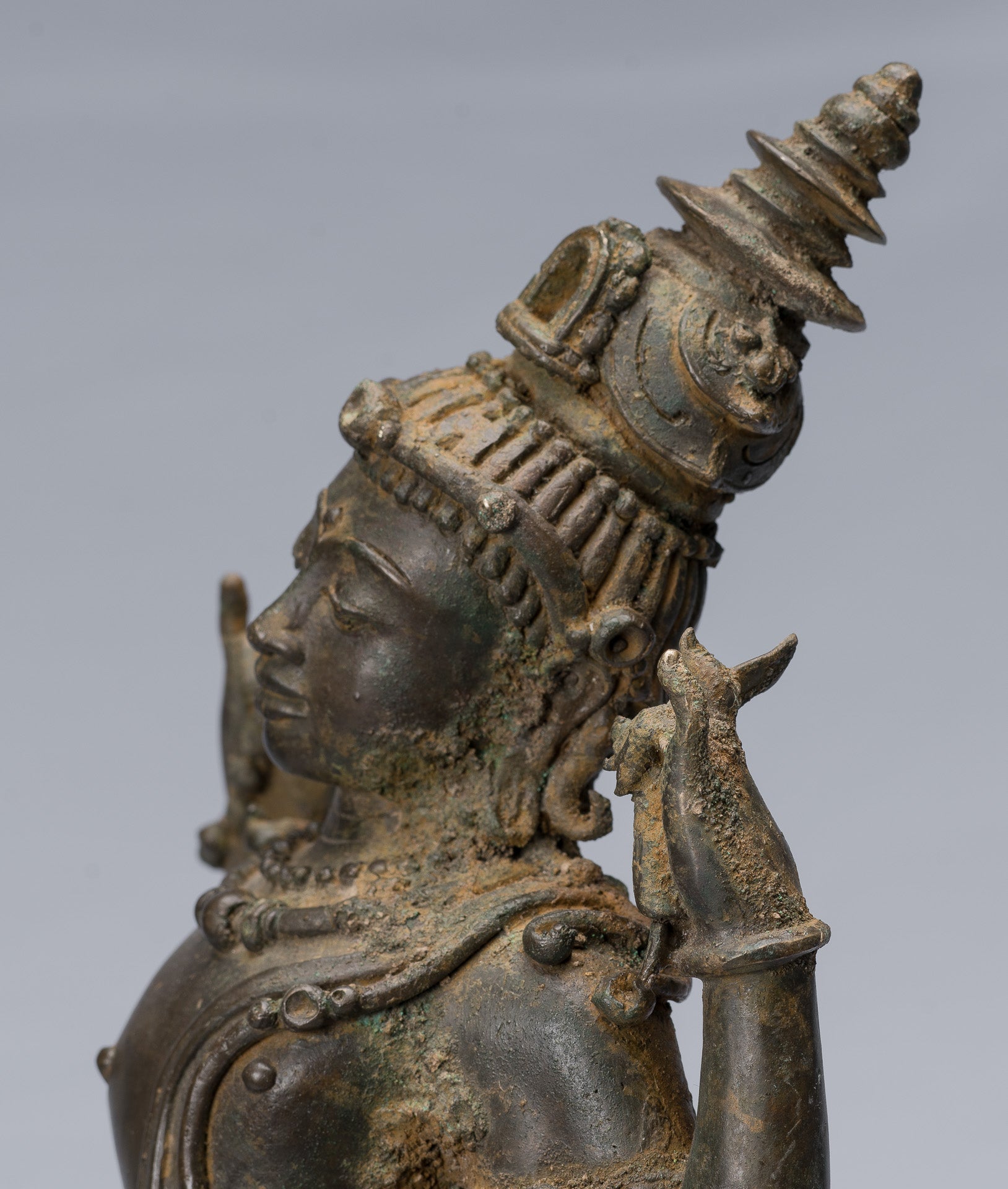 Tara-Statue – antike Majapahit-Statue aus Bronze, Devi-Tara-Statue im Java-Stil – 56 cm.