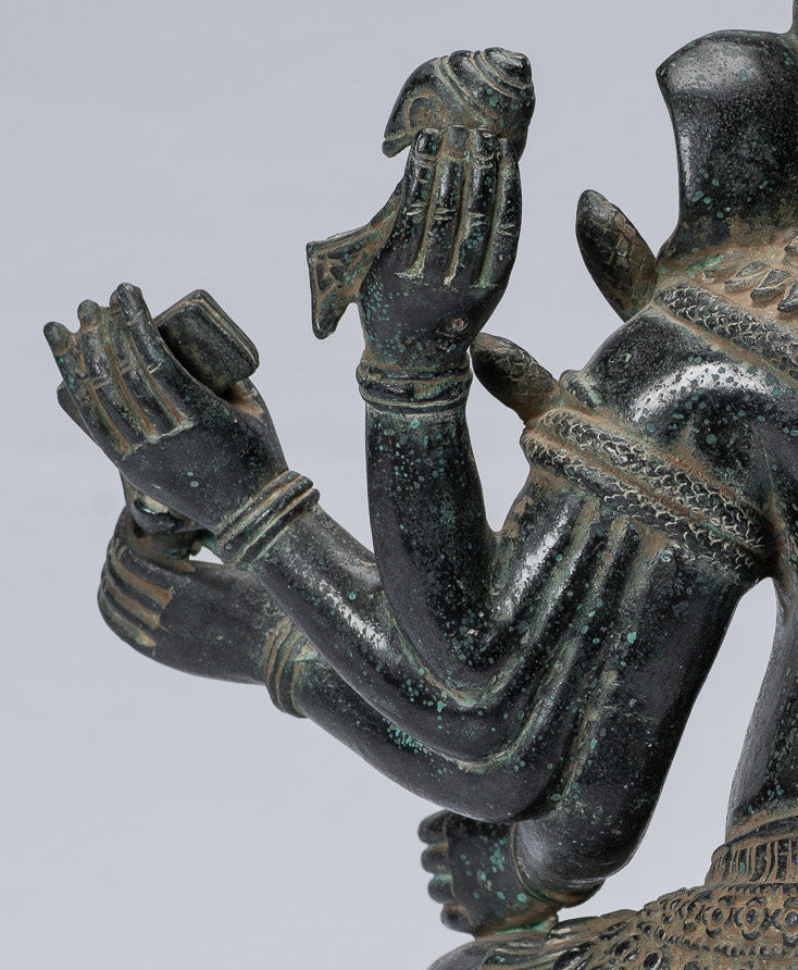 Ganesha-Statue – antike Bayon-Bronze im Khmer-Stil, sitzende achtarmige Ganesh-Statue – 38 cm.