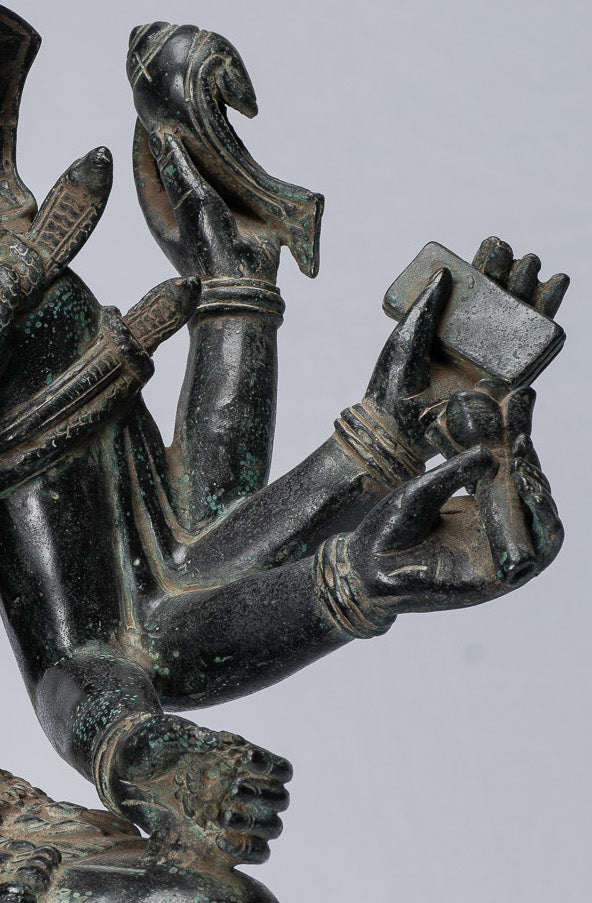 Ganesha-Statue – antike Bayon-Bronze im Khmer-Stil, sitzende achtarmige Ganesh-Statue – 38 cm.