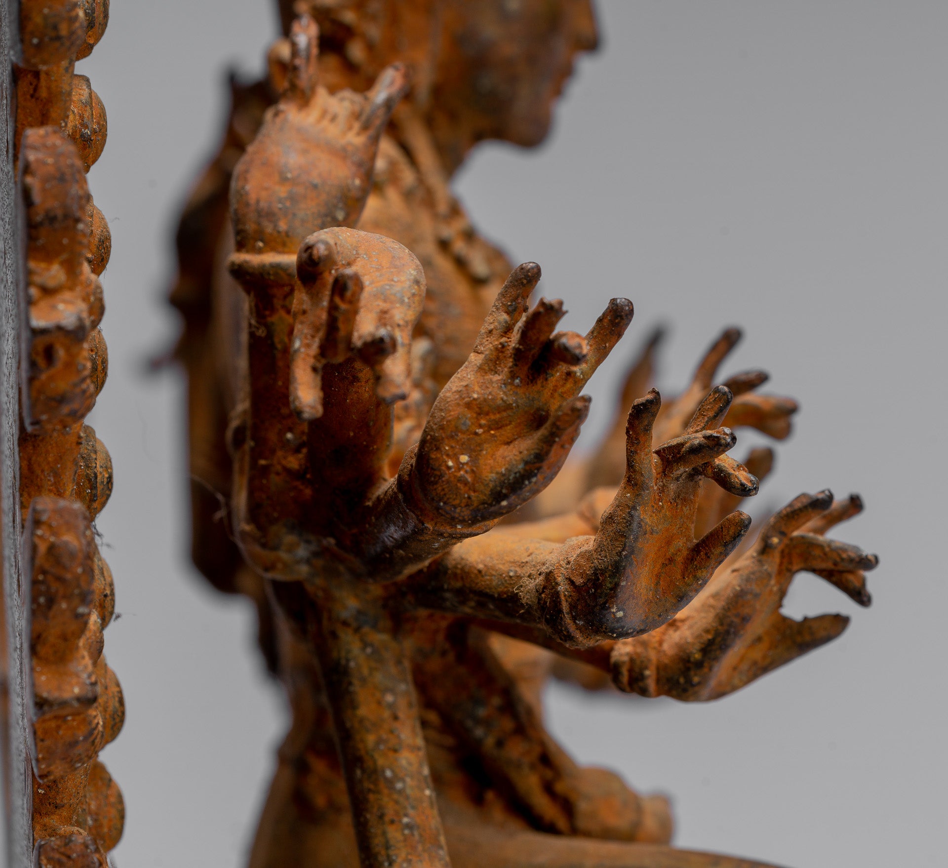 Estatua de Bodhisattva - Estatua de Bodhisattva de estilo indonesio antiguo indonesio - 28 cm/11 "