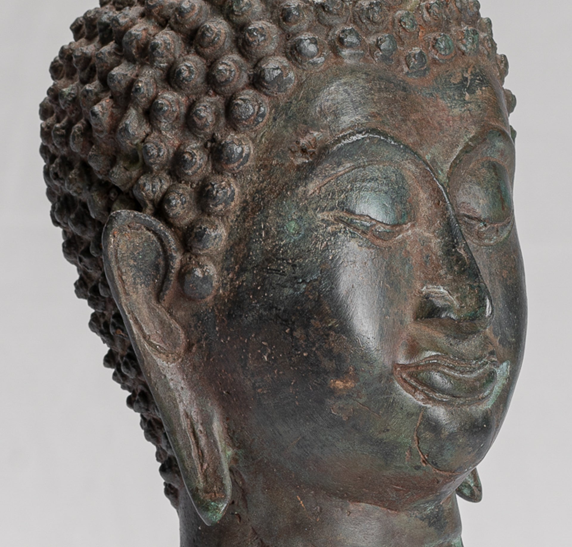 Buddha Head - Antique Thai Style Sukhothai Mounted Bronze Buddha Head - 29cm/12"
