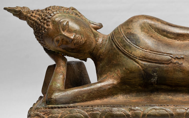Statua Buddha - Antique Thai Thai Bronzo Sukhothai Reclining Nirvana Buddha Statua - 55cm/22 "
