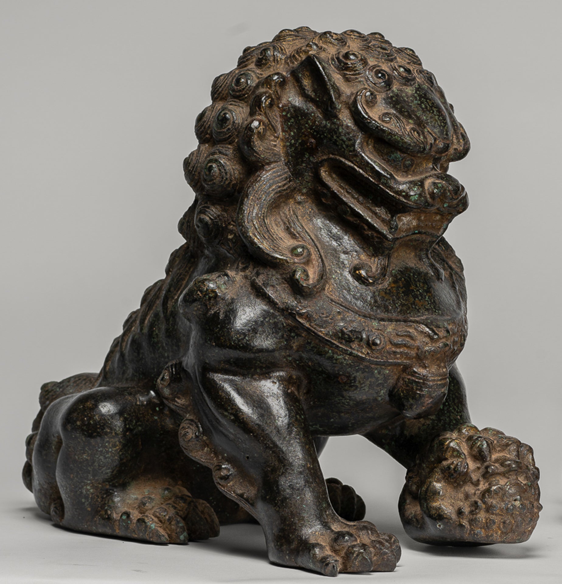 Antique Chinese Style Temple Guardian Lions Shishi Lions Foo Dogs Imperial Lions (Pair) - 25cm/10"