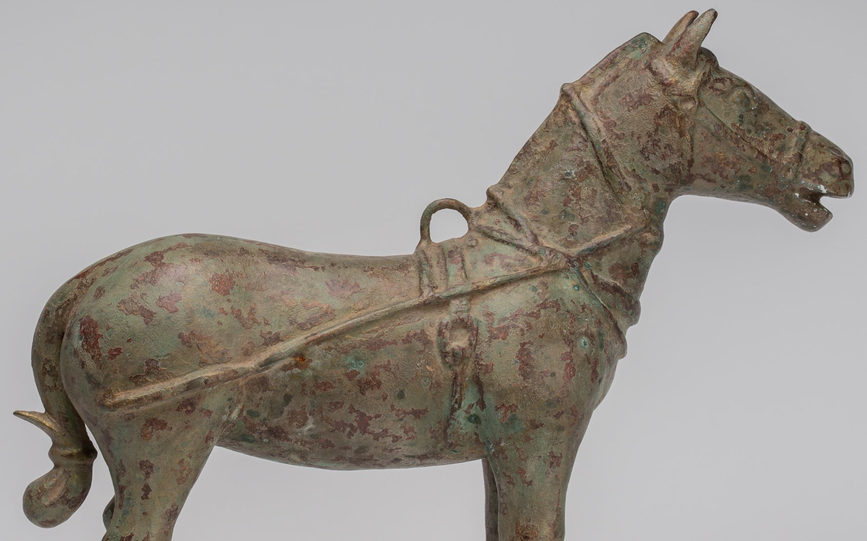 Estatua de caballos - Caballo de bronce de pie de estilo chino antiguo - 39 cm/16 "de alto