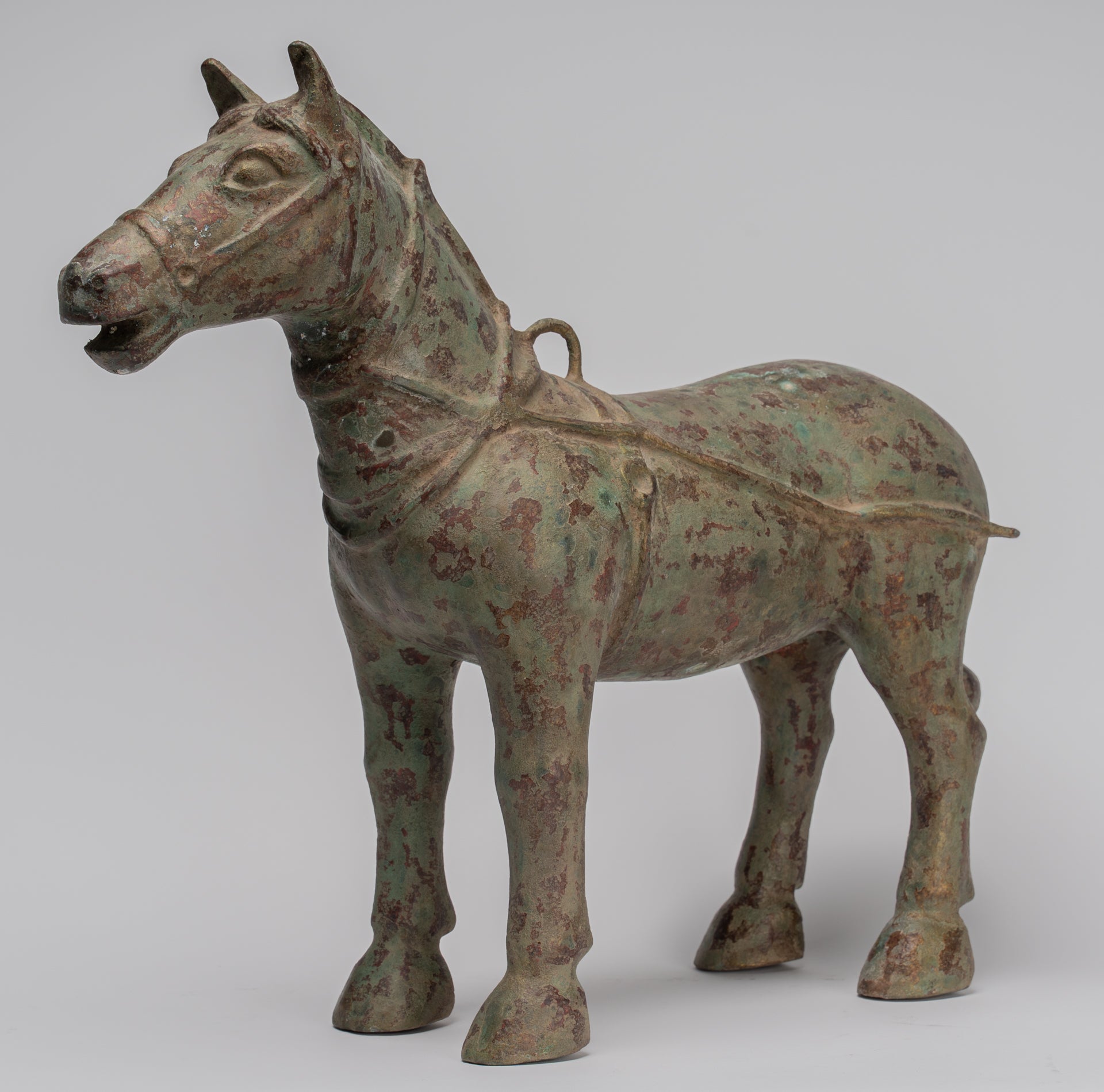 Estatua de caballos - Caballo de bronce de pie de estilo chino antiguo - 39 cm/16 "de alto