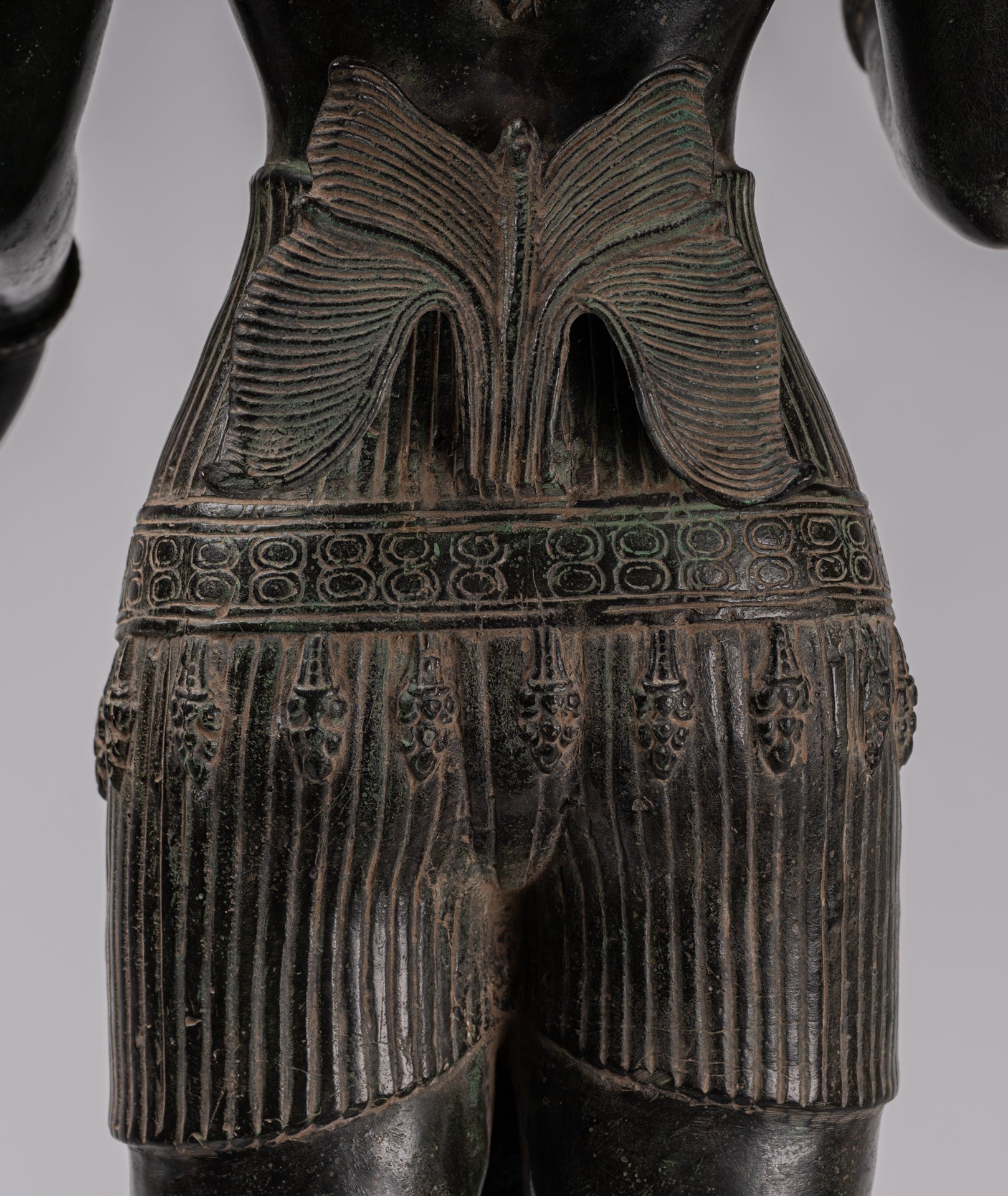 Estatua de Vishnu - antiguo estilo de bronce de estilo rup de pie Khmer Vishnu - 84cm / 34 "