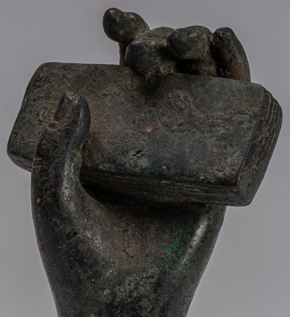 Mano di bronzo del sud -est asiatico e sutra del sud -est asiatico. 16 cm/6 "