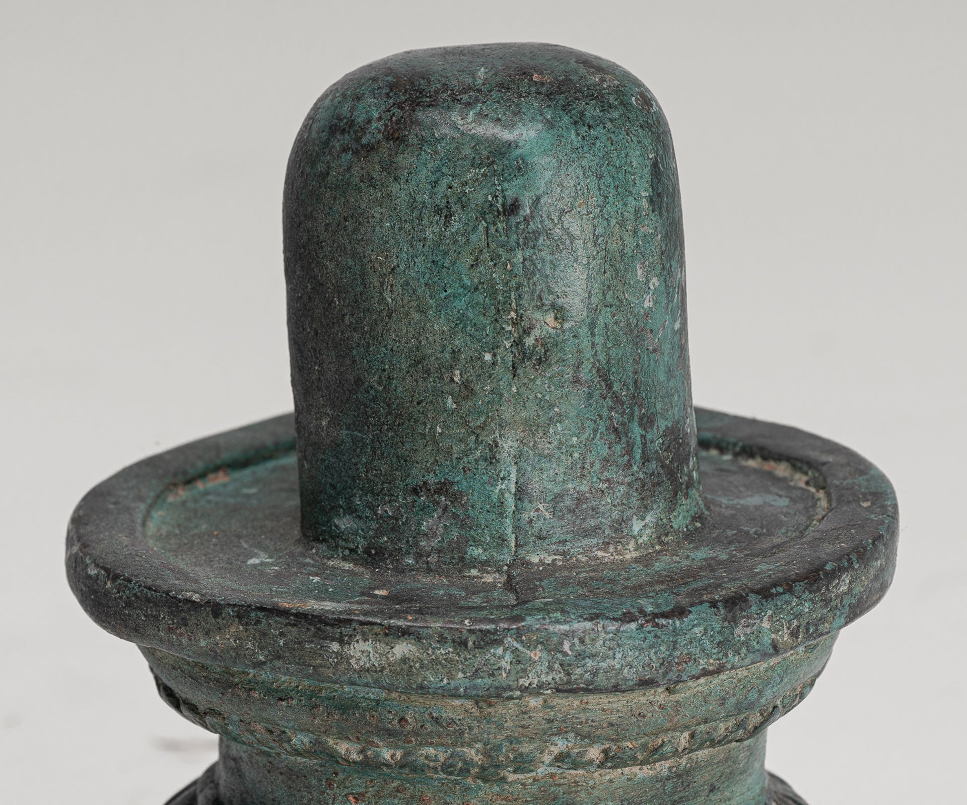 Linga - Antique Indian Style South Asia Bronze Shiva Linga / Lingnum & Yoni - 15cm/6"