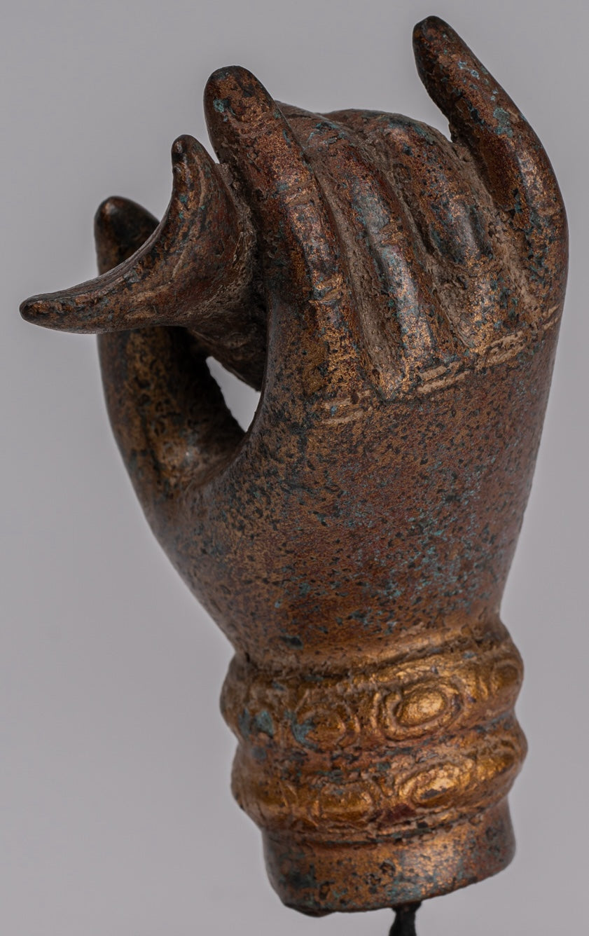 Monte Antique Khmer Style Southeast Asia Bronzo Mano e Conch Shell o OM - 15 cm/6 "