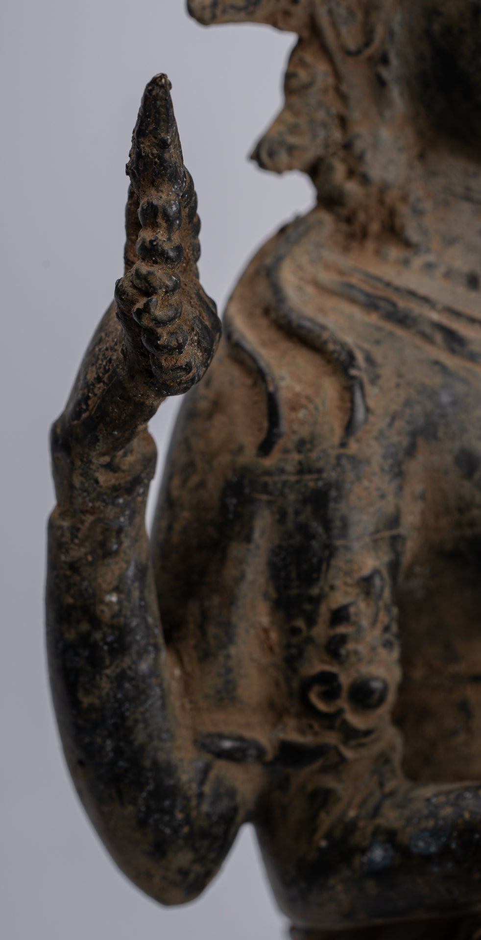 Statua di Tara - Antique Java Style Majapahit Seduto Devi Devi Tara Statua - 26 cm/10 "