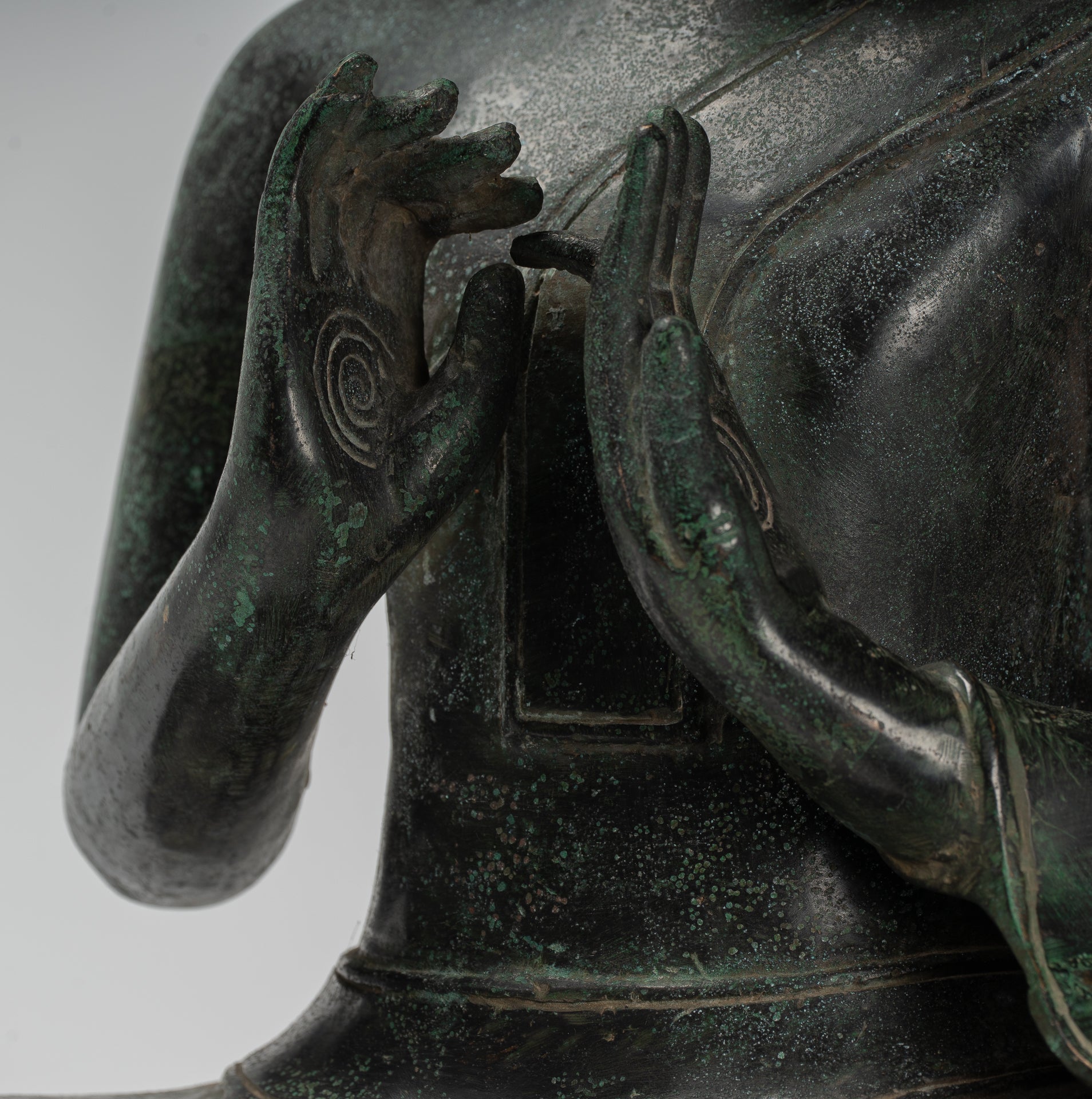 Buddha – Antike sitzende doppelte lehrende Buddha-Statue aus Bronze im Khmer-Stil – 50 cm.