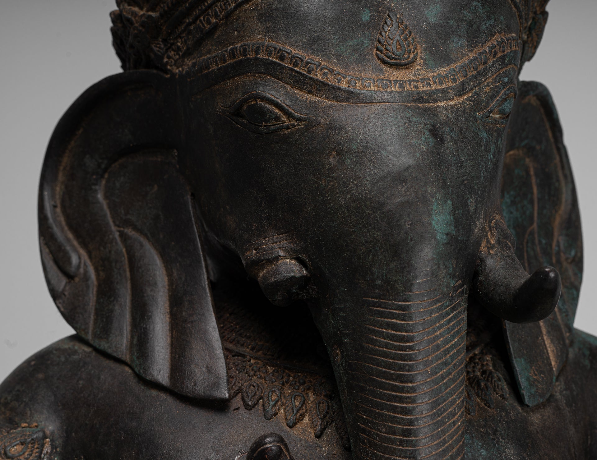 Ganesha Statue - Antique Thai Style Bronze Seated 4-Arm Ganesha Statue - 85cm/34"