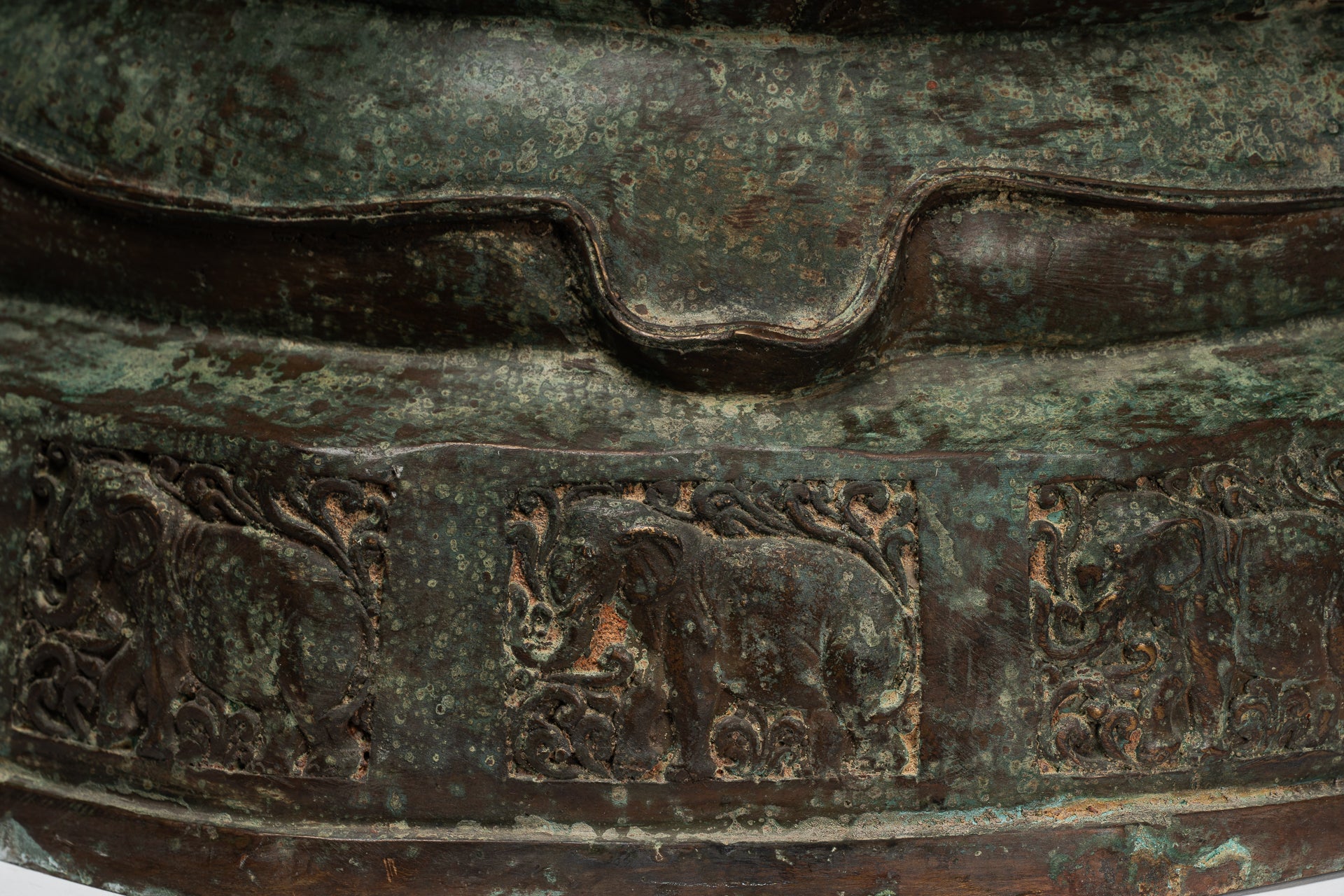 Antique Thai Style Seated Bronze Royal Ayutthaya Meditation Buddha Statue - 90cm/36"