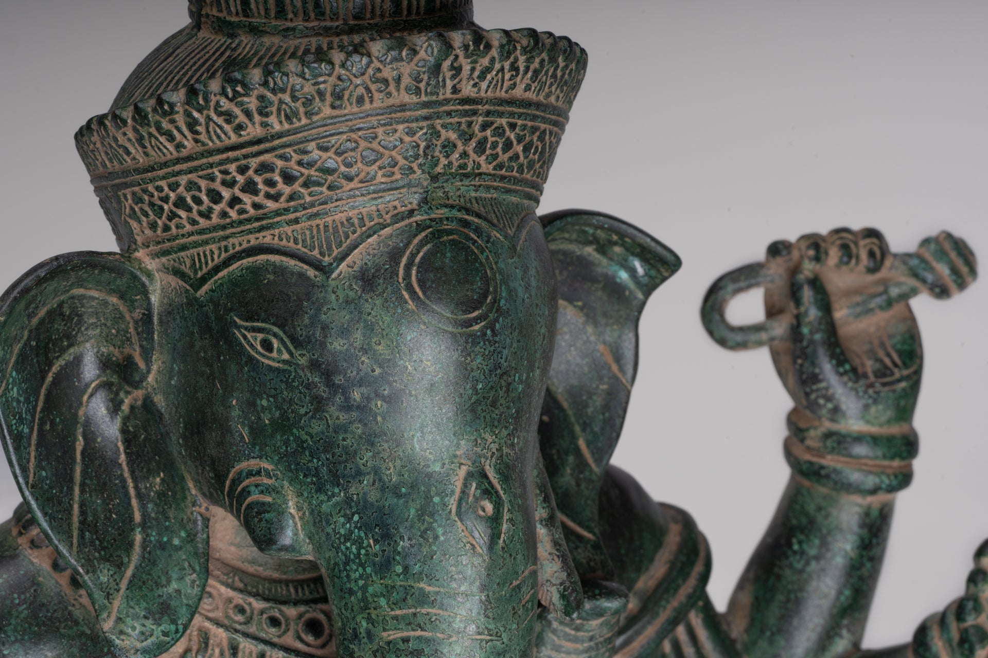 Ganesha Statue - Antique Khmer Style Enthroned Angkor Wat 8 Arm Ganesh Statue - 40cm/16"