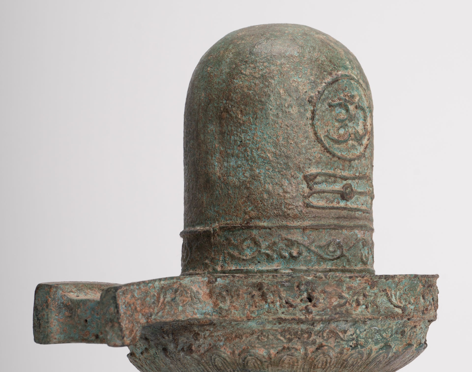 Linga - Antique Indian Style South Asia Bronze Shiva Linga / Lingnum & Yoni - 27cm/11"