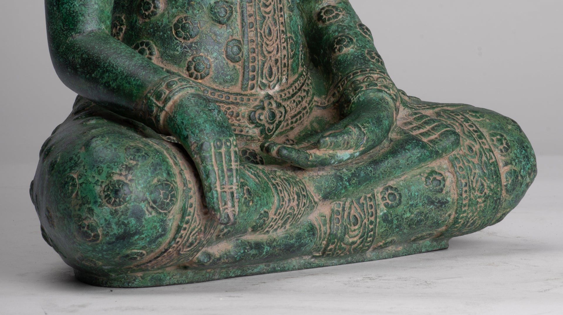 Buddha Statue - Antique Khmer Style Bronze Seated Enlightenment Buddha Statue - 37cm/15"