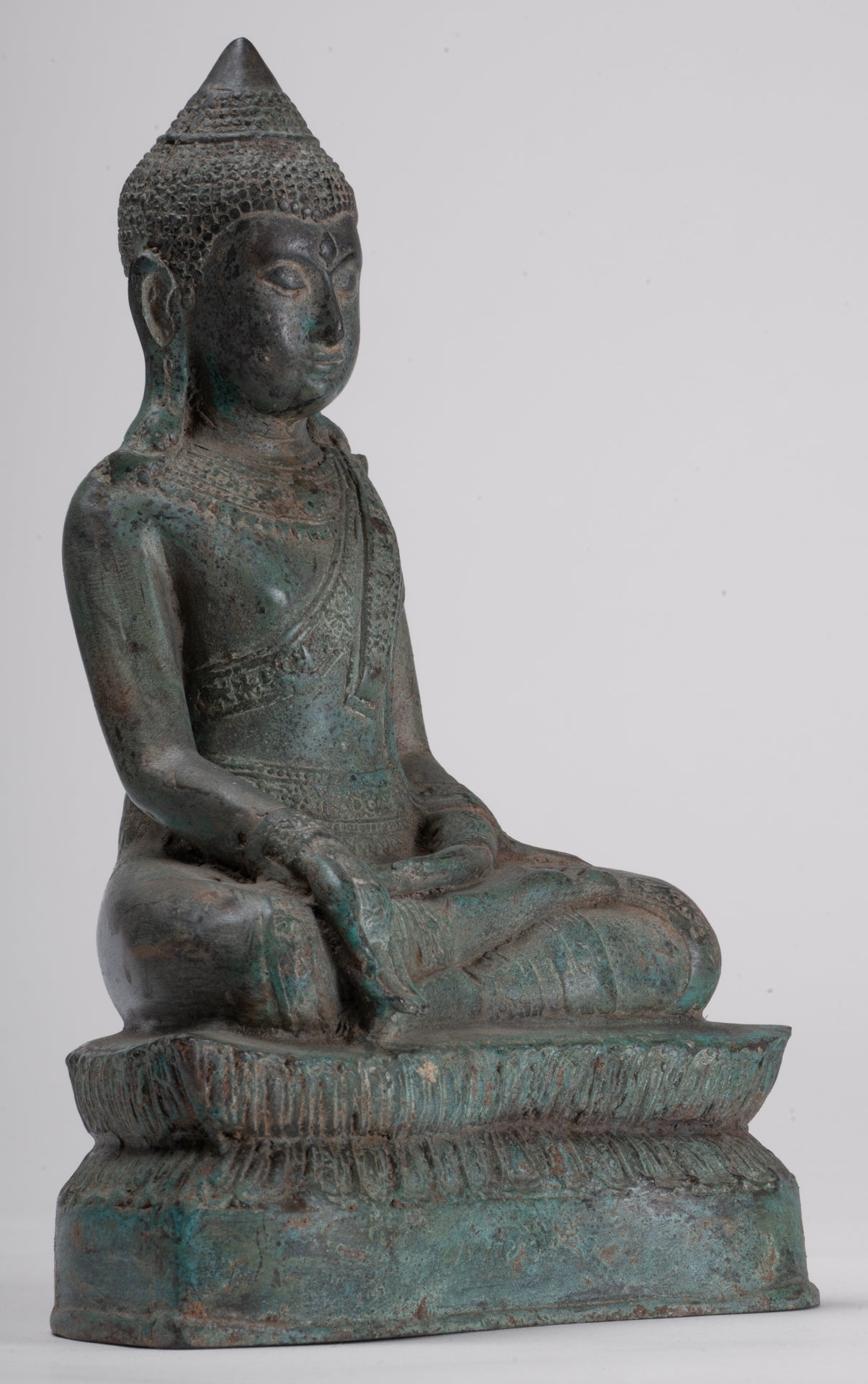 Buddha Statue - Antique Thai Style Chiang Rung Seated Buddha Statue - 23cm/9"