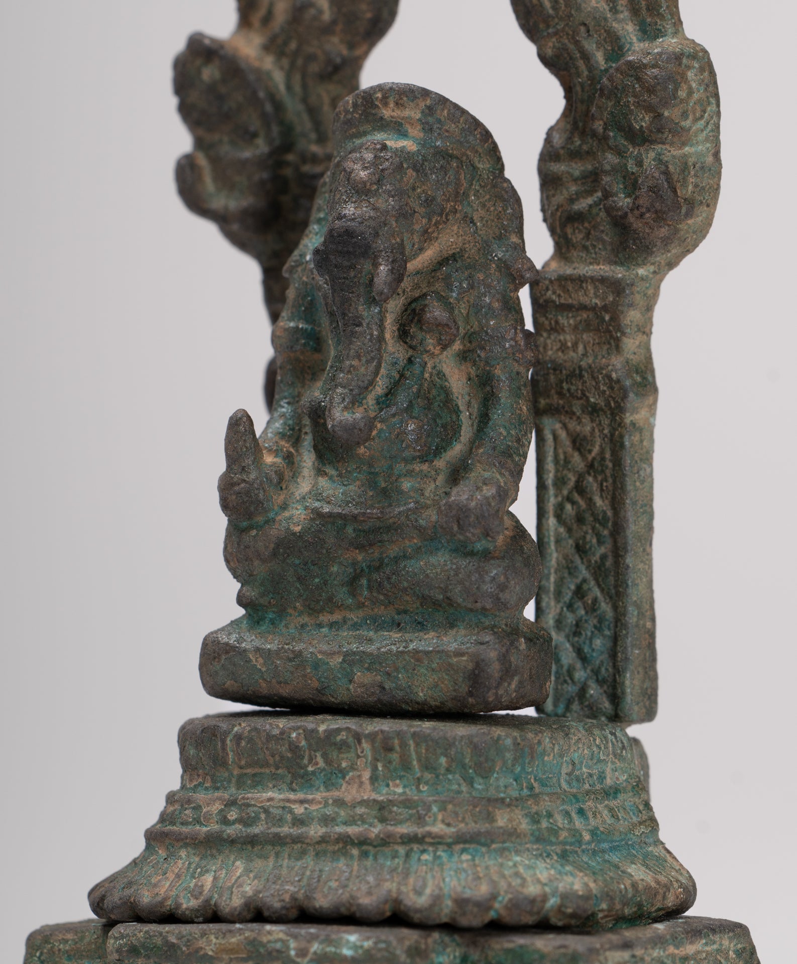 Ganesha Statue - Antique Thai Style Enthroned Bronze Seated Ganesha Statue - 11.5cm/5"