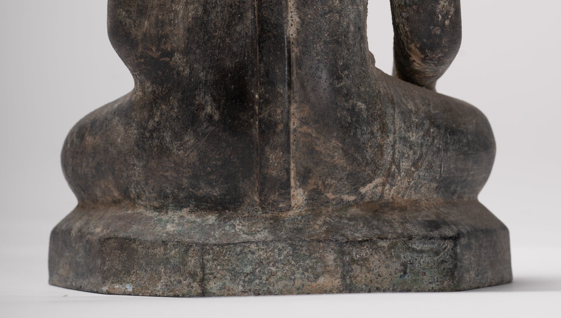 Buddha Statue - Antique U Thong Style Bronze Enlightenment Buddha Statue - 23.5cm/9"