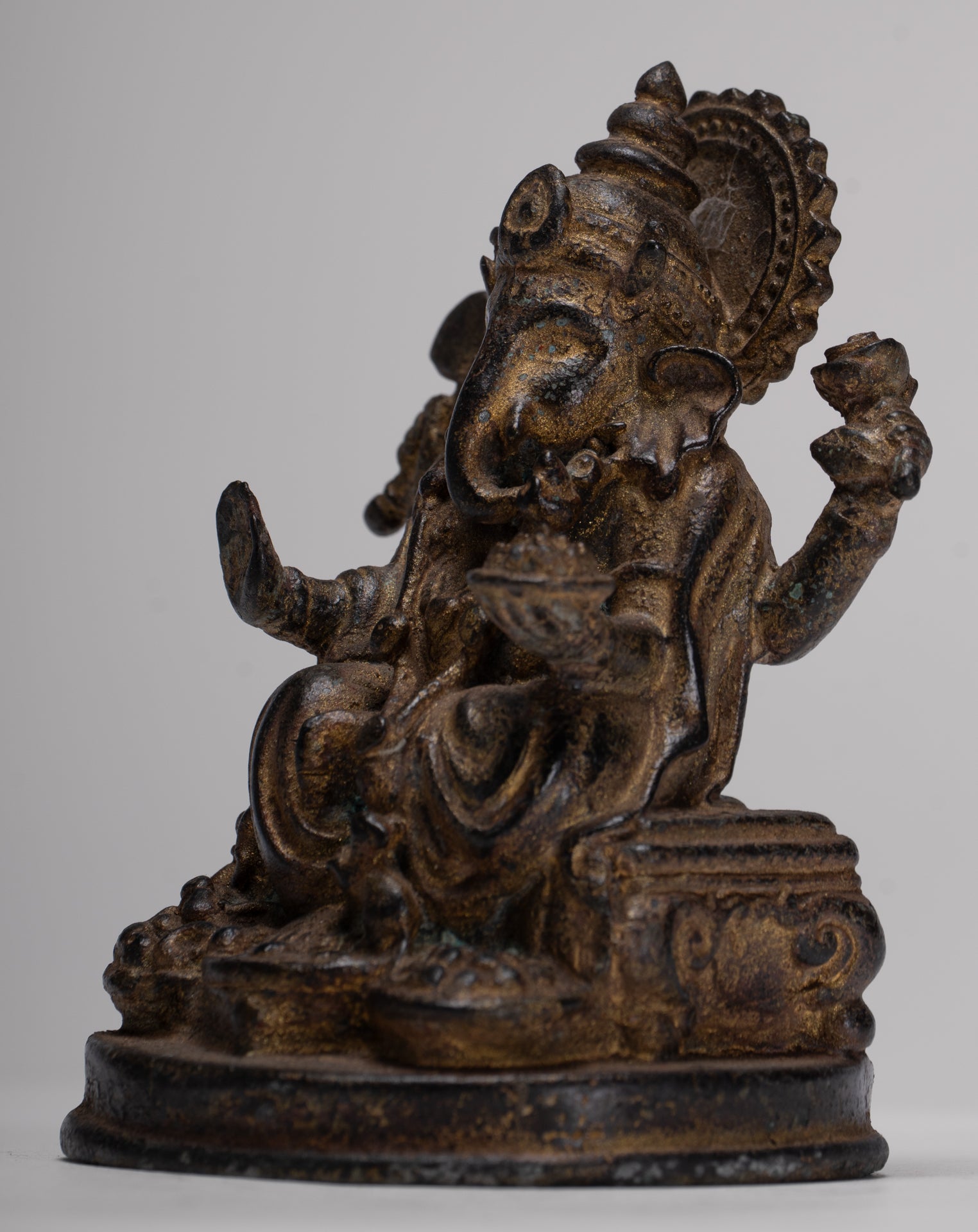 Ganesha Statue - Antique Thai Style Seated Bronze Ganesh Statue - 10cm/4"