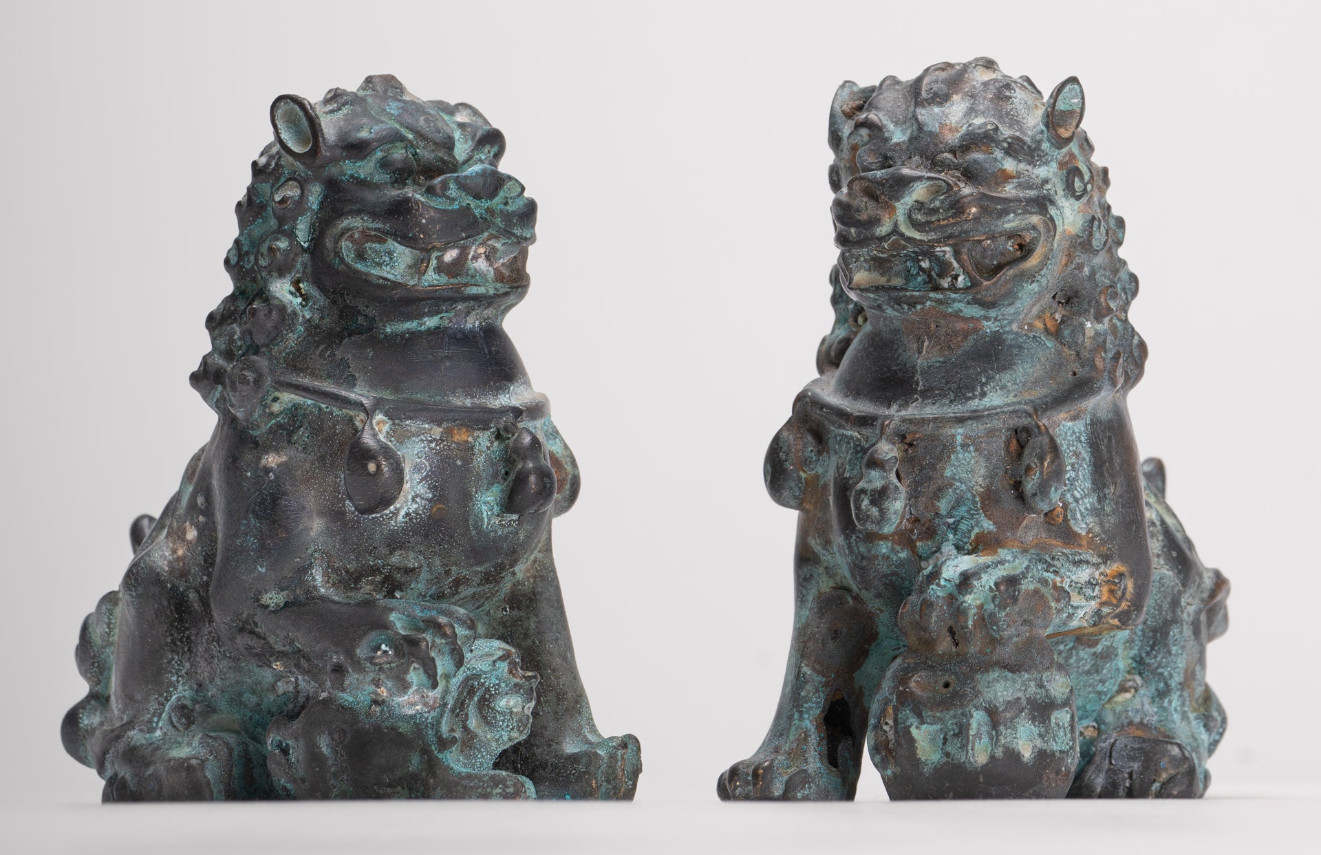 Lions gardiens de temple de style chinois antique Lions Shishi Foo Dogs Lions impériaux (paire) - 10,5 cm/4"