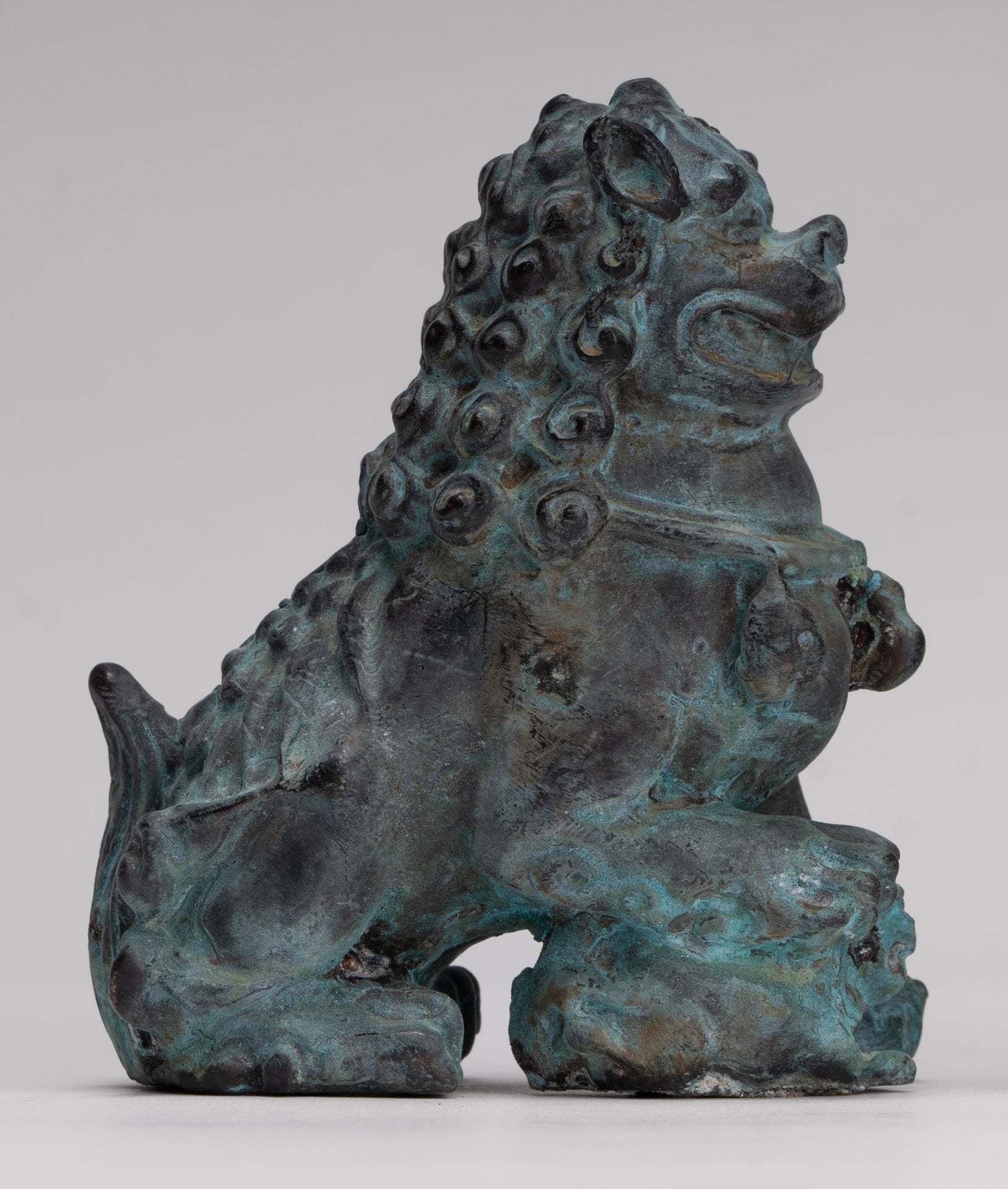 Antique Chinese Style Temple Guardian Lions Shishi Lions Foo Dogs Imperial Lions (Pair) - 10.5cm/4"