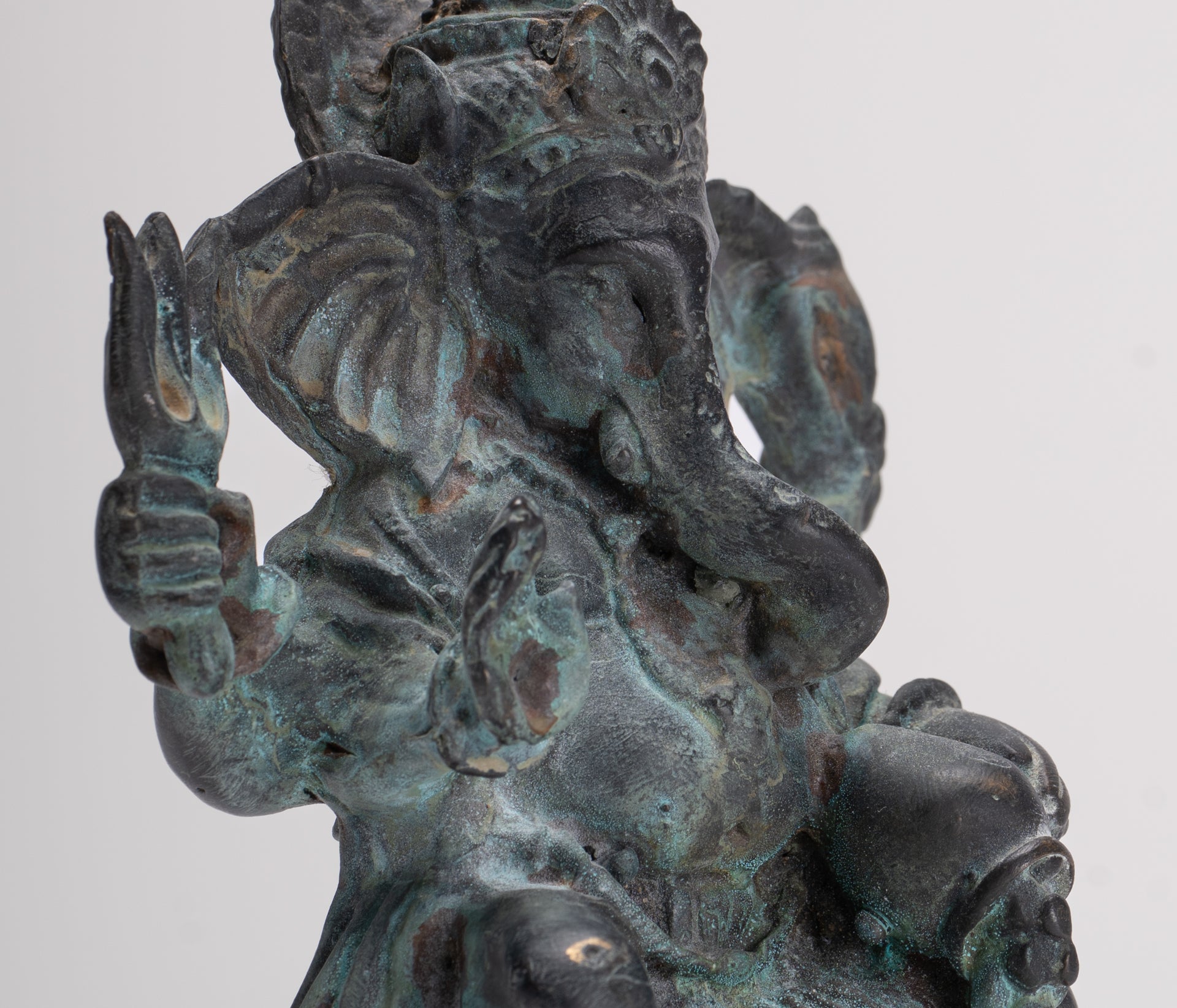 Ganesha Statue - Antique Thai Style Bronze Seated 4-Arm Vara Ganapati Statue - 15.5cm/6"