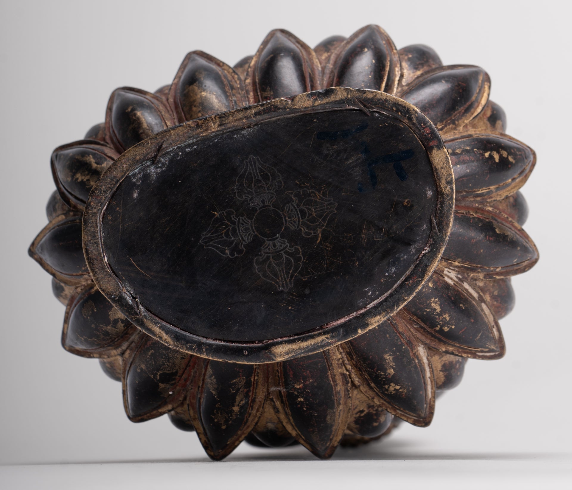 Antique Chinese Style Seated Dharmachakra Teaching Buddha Statue - 20cm/8"