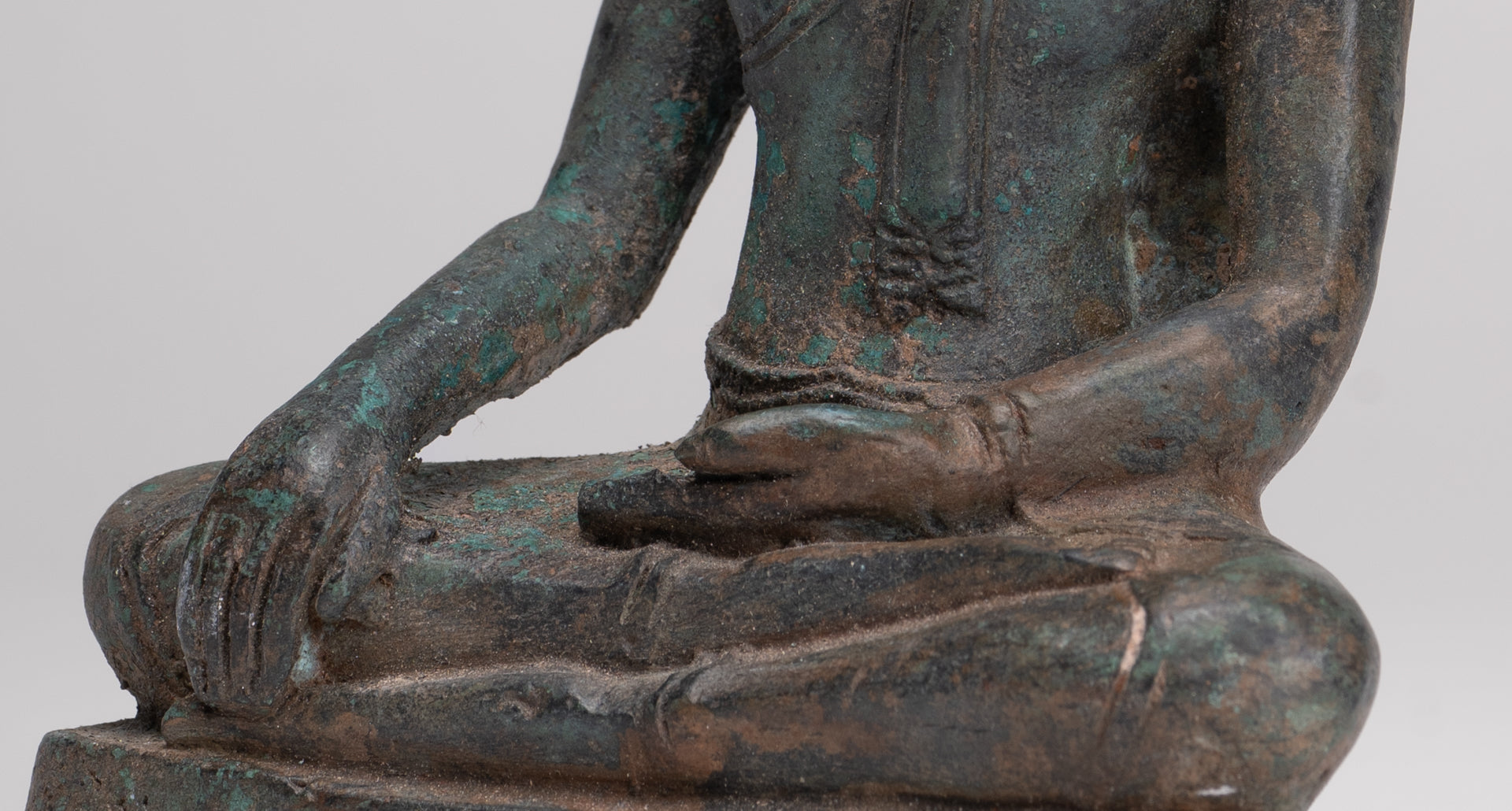 Buddha Statue - Antique Sukhothai Style Thai Enlightenment Buddha Statue - 16cm/6"