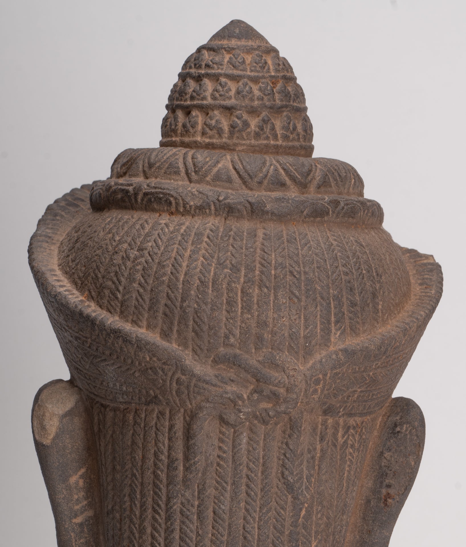 Testa Khmer Vishnu montata su pietra in stile Angkor Wat antico - 29 cm / 12"