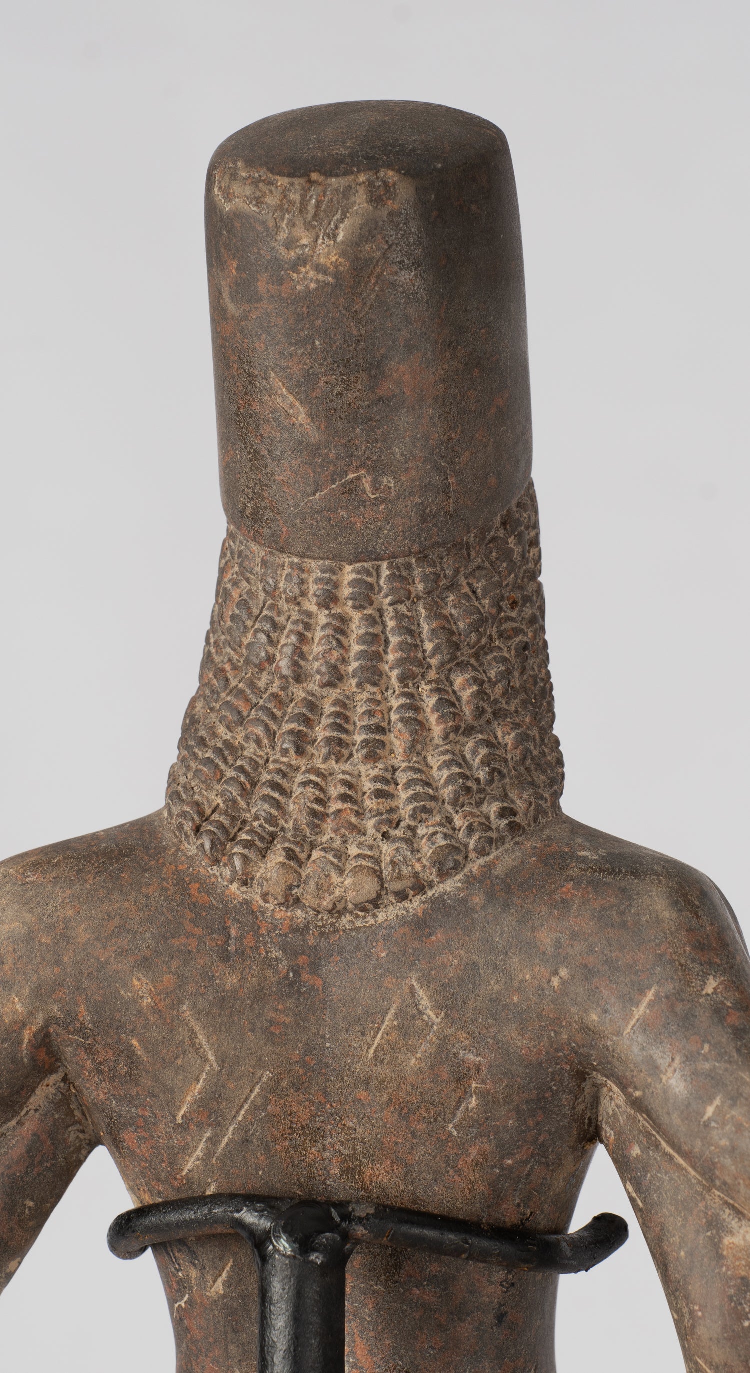 Vishnu-Statue – antiker Khmer-Sandstein-Vishnu-Torso im Phnom-Da-Stil – 43 cm/17 Zoll