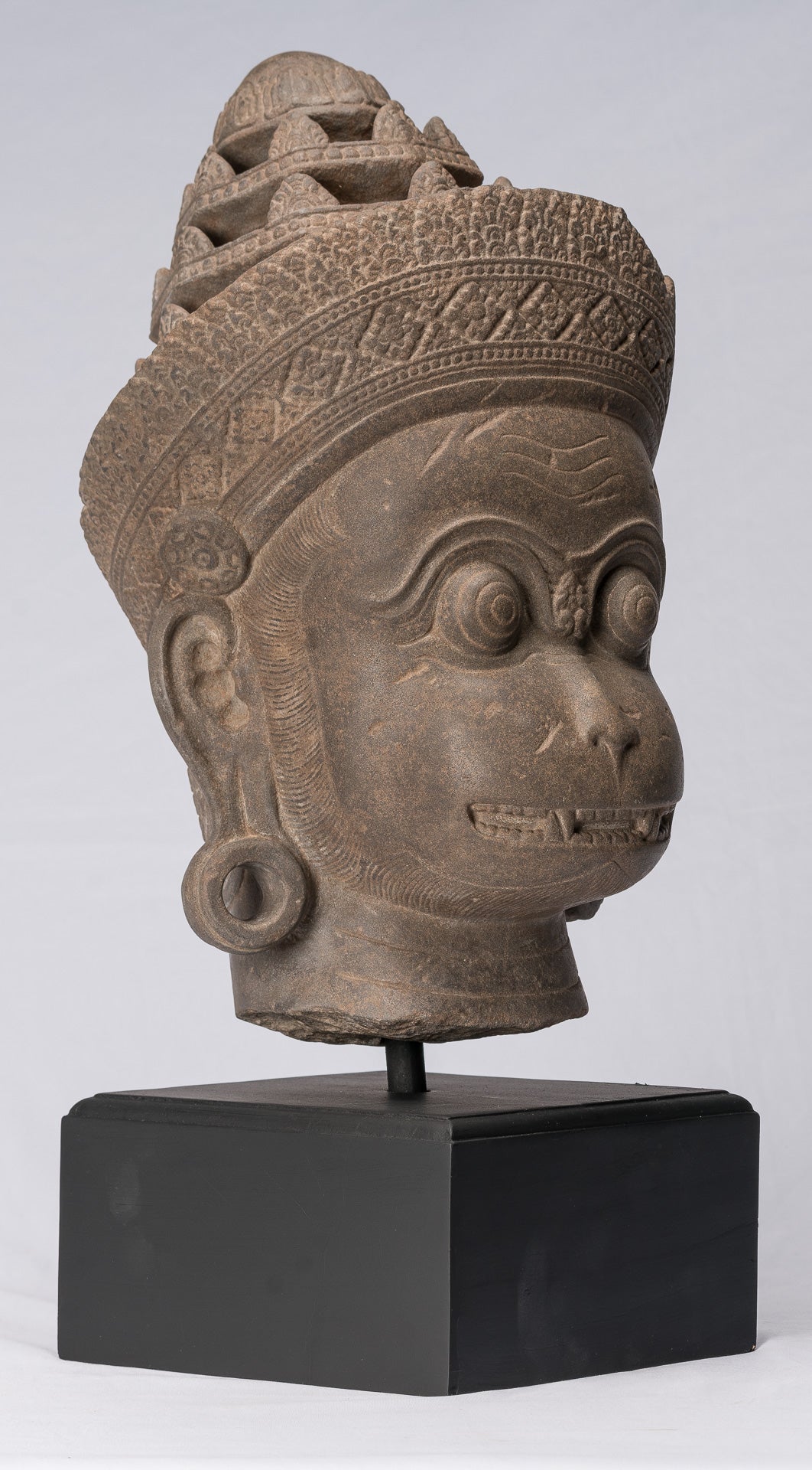 Antique JMER Style Stone Banteay Srei Hindu God Statue Hanuman - 56cm/22 "de alto