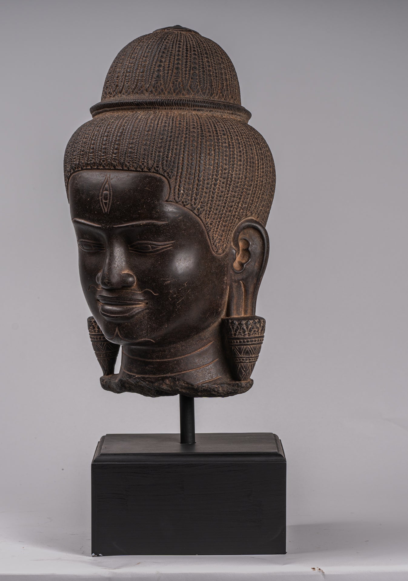 The Trilochana of Shiva can be seen on his forehead - the Three-Eyed Lord. It is the eye of wisdom, free from Maya, the illusion, and duality of life. It is also believed to be the source of his untamed energy.