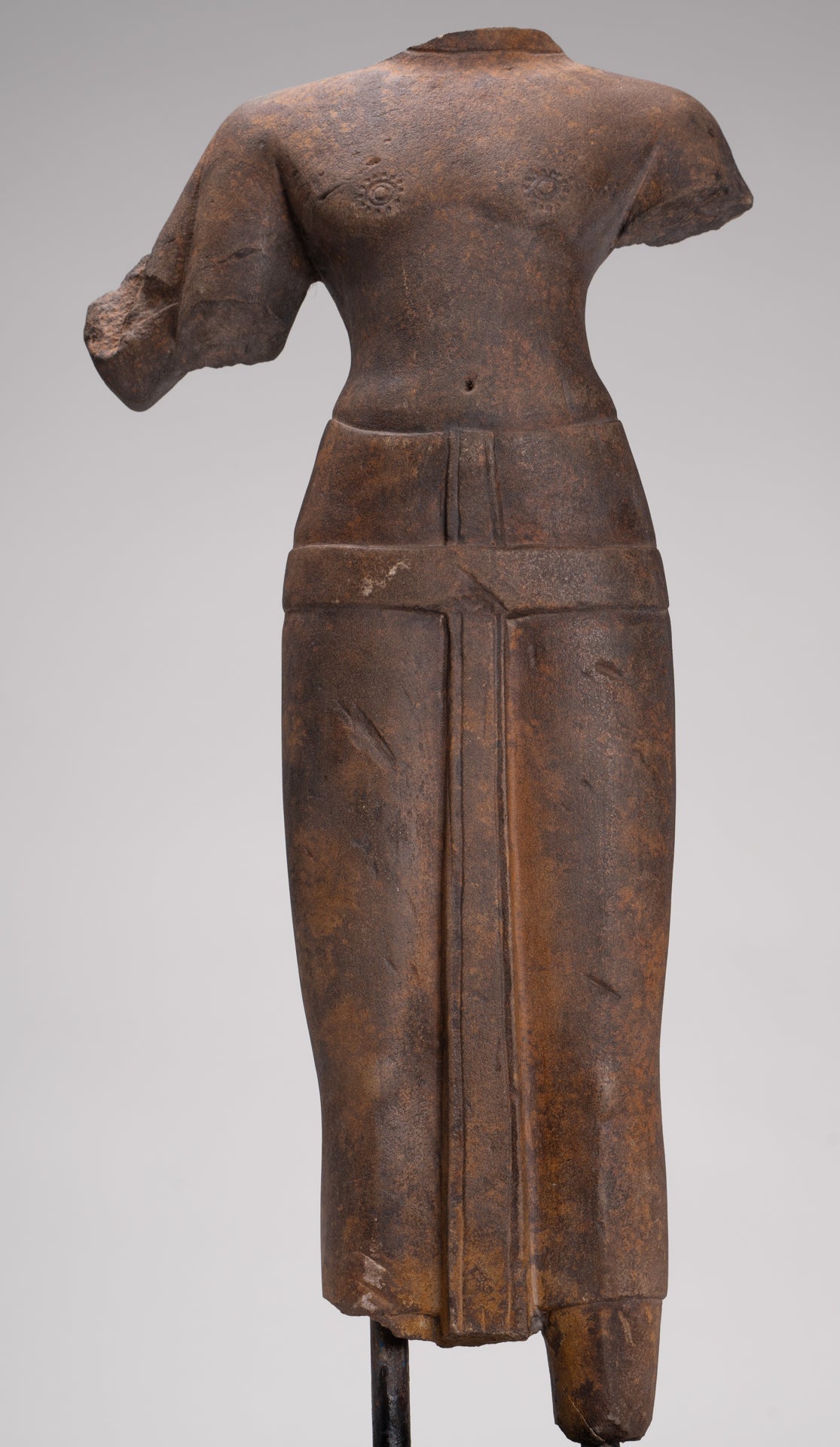 Vishnu Sculpture - Antique Phnom Da Style Mounted Sandstone Vishnu Statue - 60cm/24"